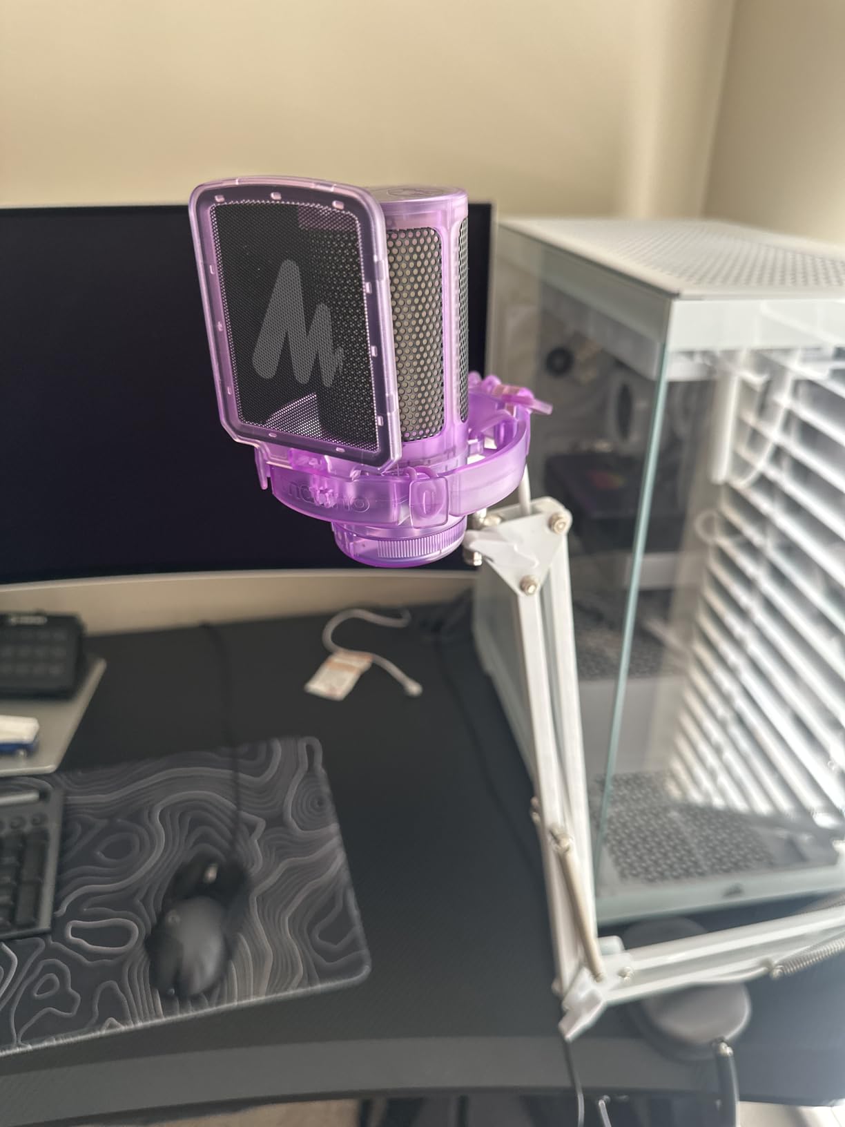 MAONO Gaming USB Microphone, Noise Cancellation Condenser Mic with Mute, Gain, Monitoring, Boom Arm Mic for Streaming, Podcast, Twitch, YouTube, Discord, PC, Computer, PS4, PS5, Mac, GamerWave DGM20S - Customer Photo 1