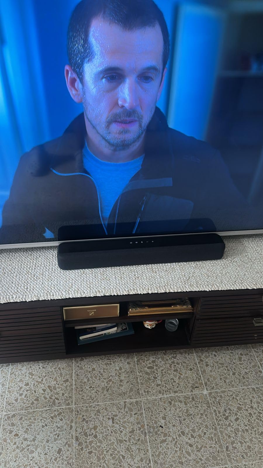 Amazon Fire TV Soundbar, 2.0 speaker with DTS Virtual:X and Dolby Audio, Bluetooth connectivity - Customer Photo 4