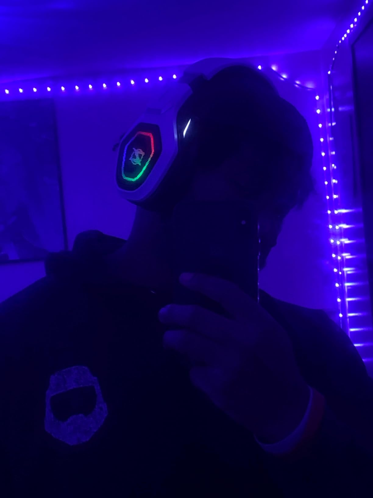 Ozeino 2.4GHz Wireless Gaming Headset for PC, Ps5, Ps4 - Lossless Audio USB & Type-C Ultra Stable Gaming Headphones with Flip Microphone, 40-Hr Battery Gamer Headset for Switch, Laptop, Mobile, Mac Customer Review Ozeino 2.4GHz Wireless Gaming Headset for PC, Ps5, Ps4 - Lossless Audio USB & Type-C Ultra Stable Gaming Headphones with Flip Microphone, 40-Hr Battery Gamer Headset for Switch, Laptop, Mobile, Mac - Customer Photo 5