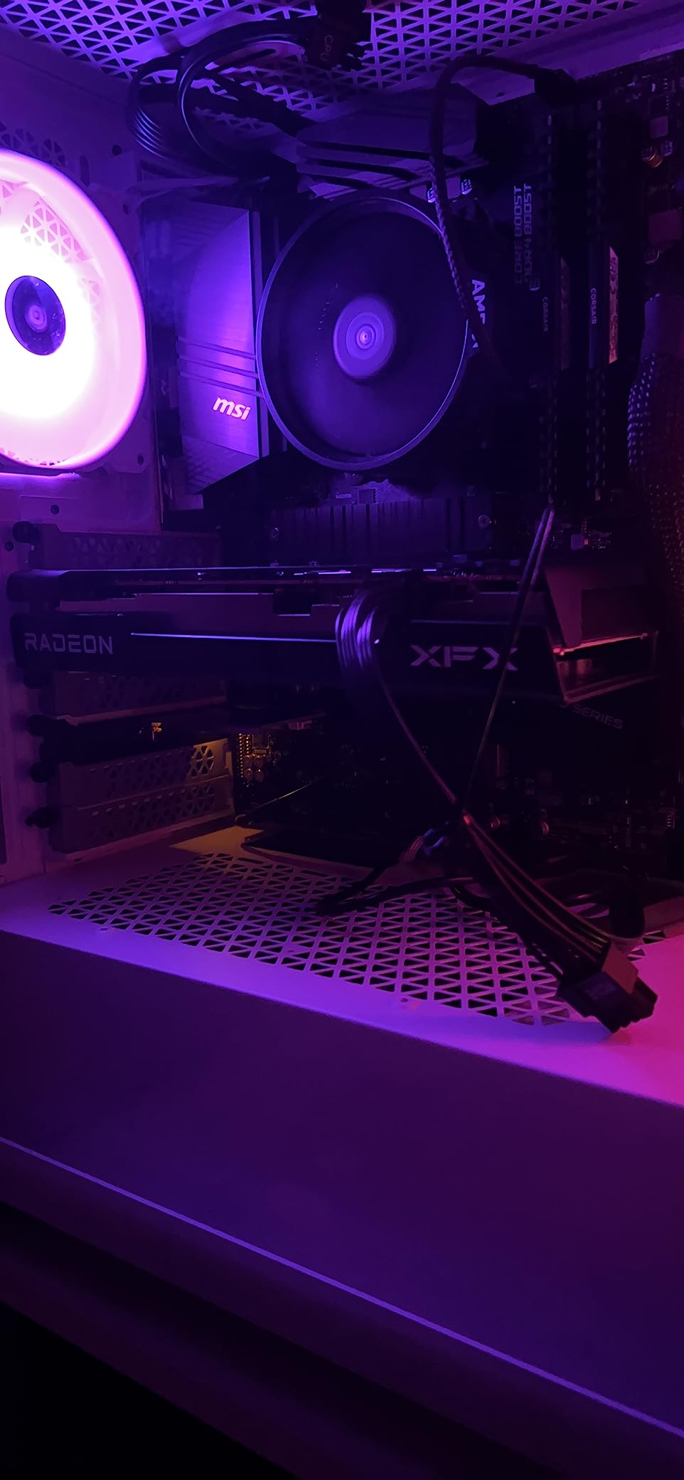 XFX Speedster SWFT210 Radeon RX 7600 Graphics Card with 8GB GDDR6 HDMI 3xDP, AMD RDNA 3 RX-76PSWFTFY - Customer Photo 1