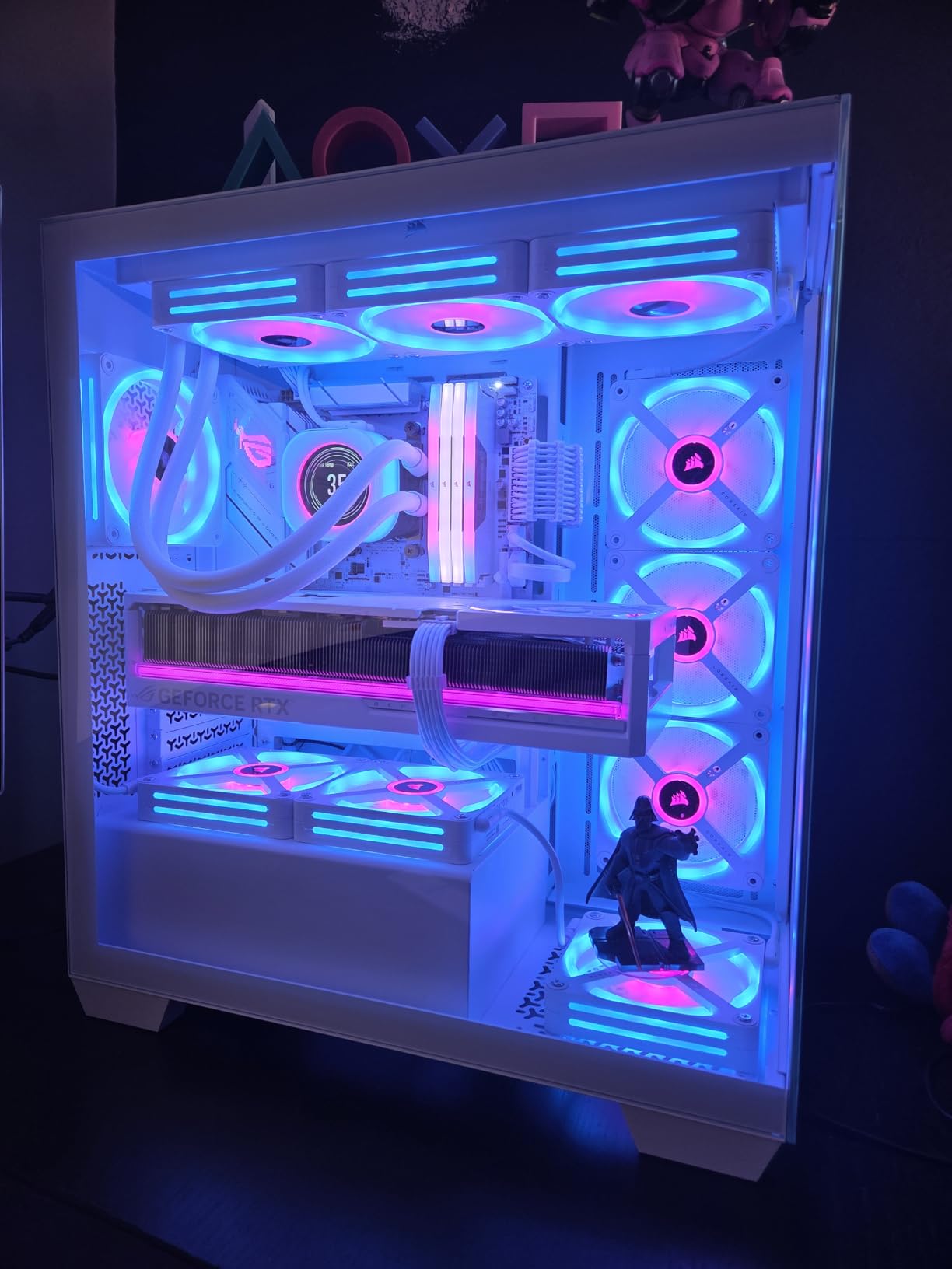 Corsair iCUE Link QX120 RGB 120mm Magnetic Dome RGB Fans - Triple Fan Starter Kit with iCUE Link System Hub - Black Customer Review Corsair iCUE Link QX120 RGB 120mm Magnetic Dome RGB Fans - Triple Fan Starter Kit with iCUE Link System Hub - Black - Customer Photo 1