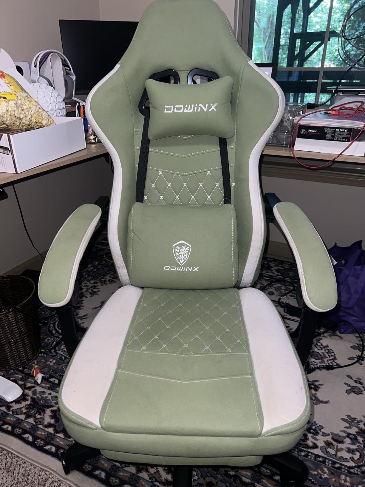 Dowinx Gaming Chair Breathable Fabric Game Chair with Gel Pad and Storage Bag, Comfortable Gamer Chair with Pocket Spring Cushion, Ergonomic Computer Chair with Footrest, Green Customer Review Dowinx Gaming Chair Breathable Fabric Game Chair with Gel Pad and Storage Bag, Comfortable Gamer Chair with Pocket Spring Cushion, Ergonomic Computer Chair with Footrest, Green - Customer Photo 1