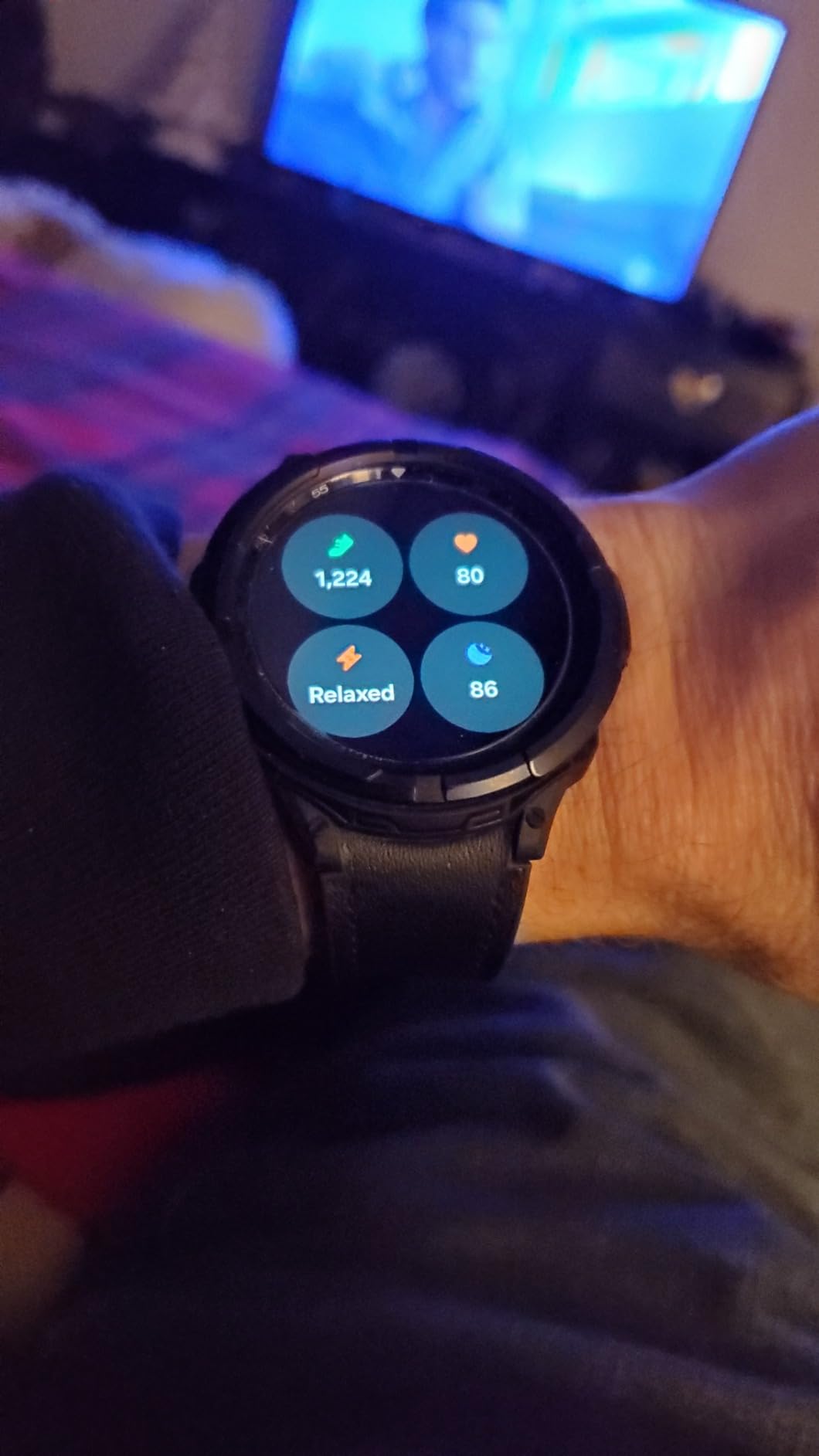 SAMSUNG Galaxy Watch 6 40mm LTE Smartwatch, Fitness Tracker, Personalized HR Zones, Advanced Sleep Coaching, Heart Monitor, BIA Sensor for Health Wellness Insights, Big Screen, US Version, Graphite Customer Review SAMSUNG Galaxy Watch 6 40mm LTE Smartwatch, Fitness Tracker, Personalized HR Zones, Advanced Sleep Coaching, Heart Monitor, BIA Sensor for Health Wellness Insights, Big Screen, US Version, Graphite - Customer Photo 2