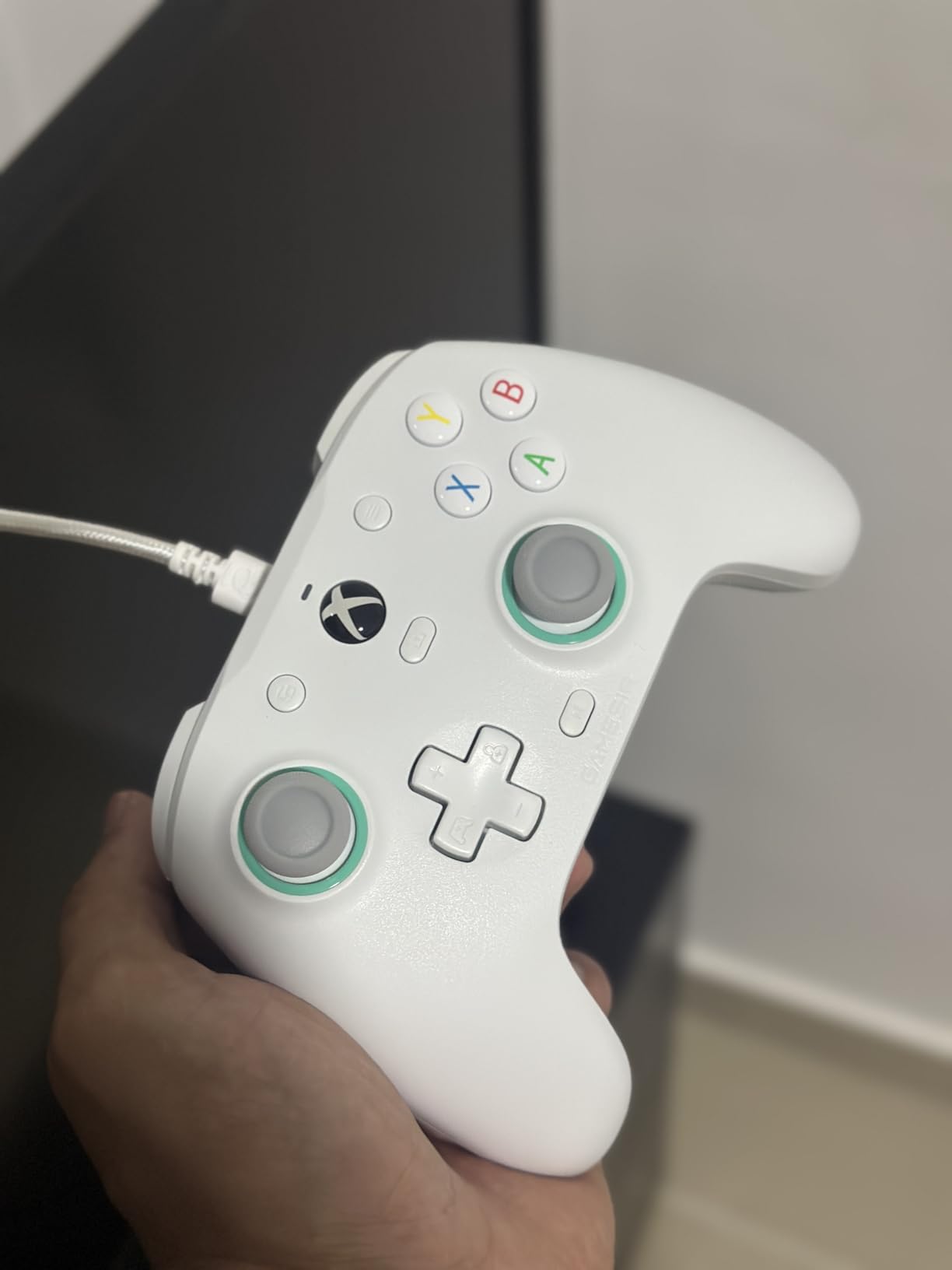 GameSir G7 SE Wired Controller for Xbox Series X|S, Xbox One & Windows 10/11, Plug and Play Gaming Gamepad with Hall Effect Joysticks/Hall Trigger, 3.5mm Audio Jack Customer Review GameSir G7 SE Wired Controller for Xbox Series X|S, Xbox One & Windows 10/11, Plug and Play Gaming Gamepad with Hall Effect Joysticks/Hall Trigger, 3.5mm Audio Jack - Customer Photo 2