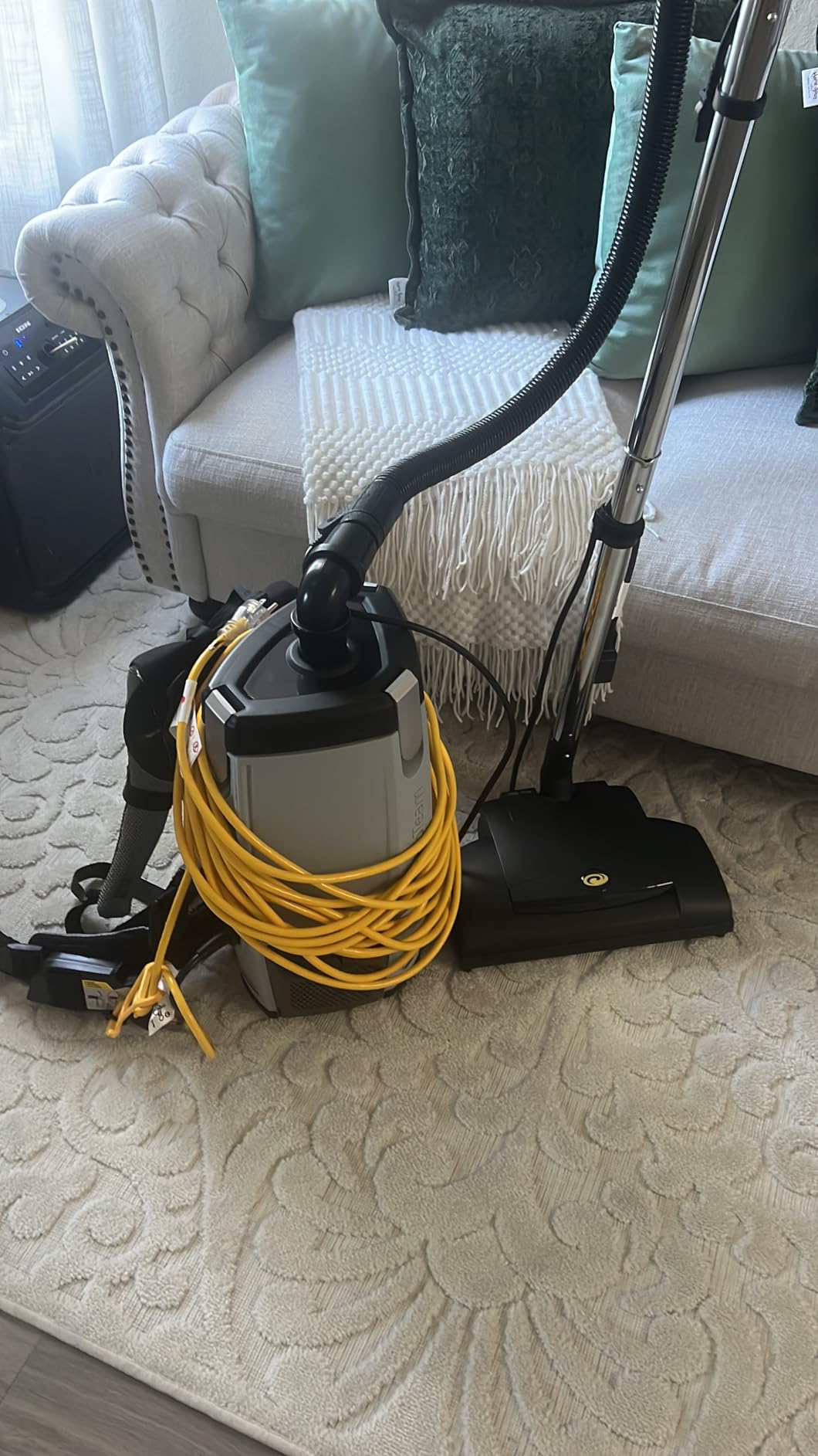 ProTeam ProVac FS 6 Commercial Backpack Vacuum with ProBlade Hard Surface and Carpet Tool Kit, 6 qt. - Customer Photo 2