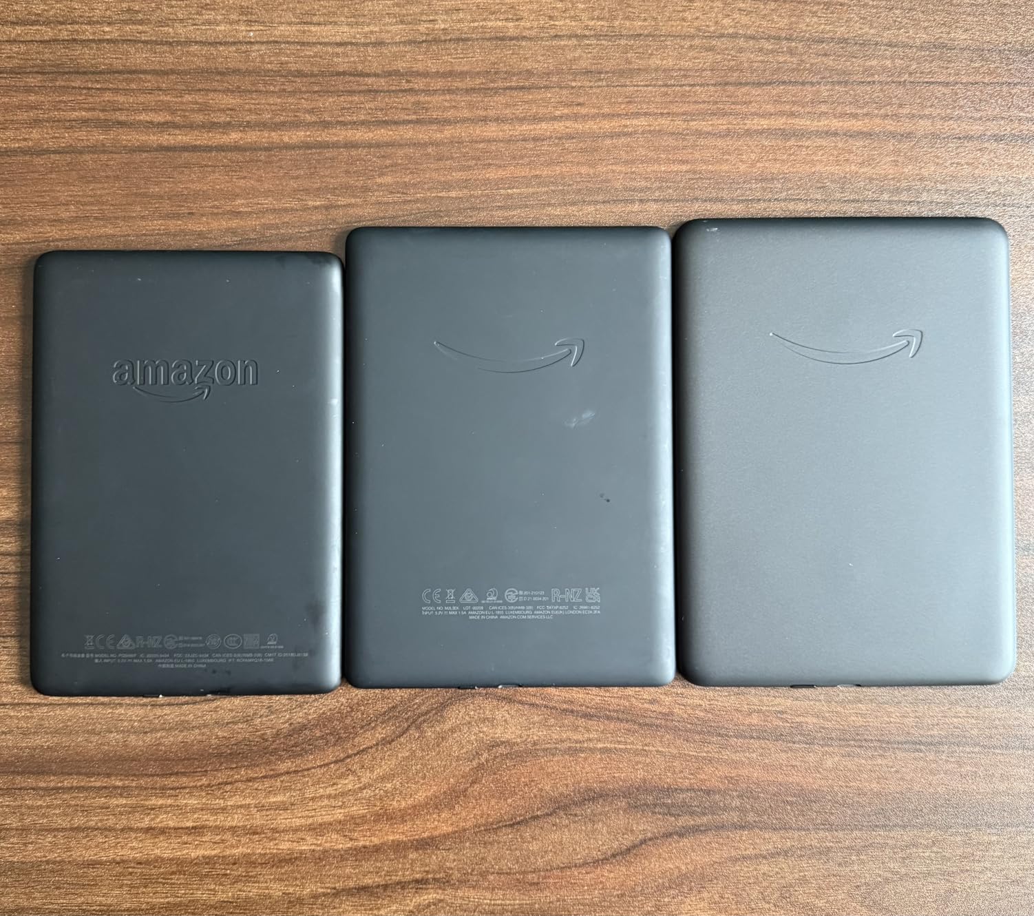 Amazon Kindle Paperwhite Signature Edition 32GB – Our fastest Kindle with auto-adjusting front light, wireless charging, and weeks of battery life – Metallic Black - Customer Photo 2