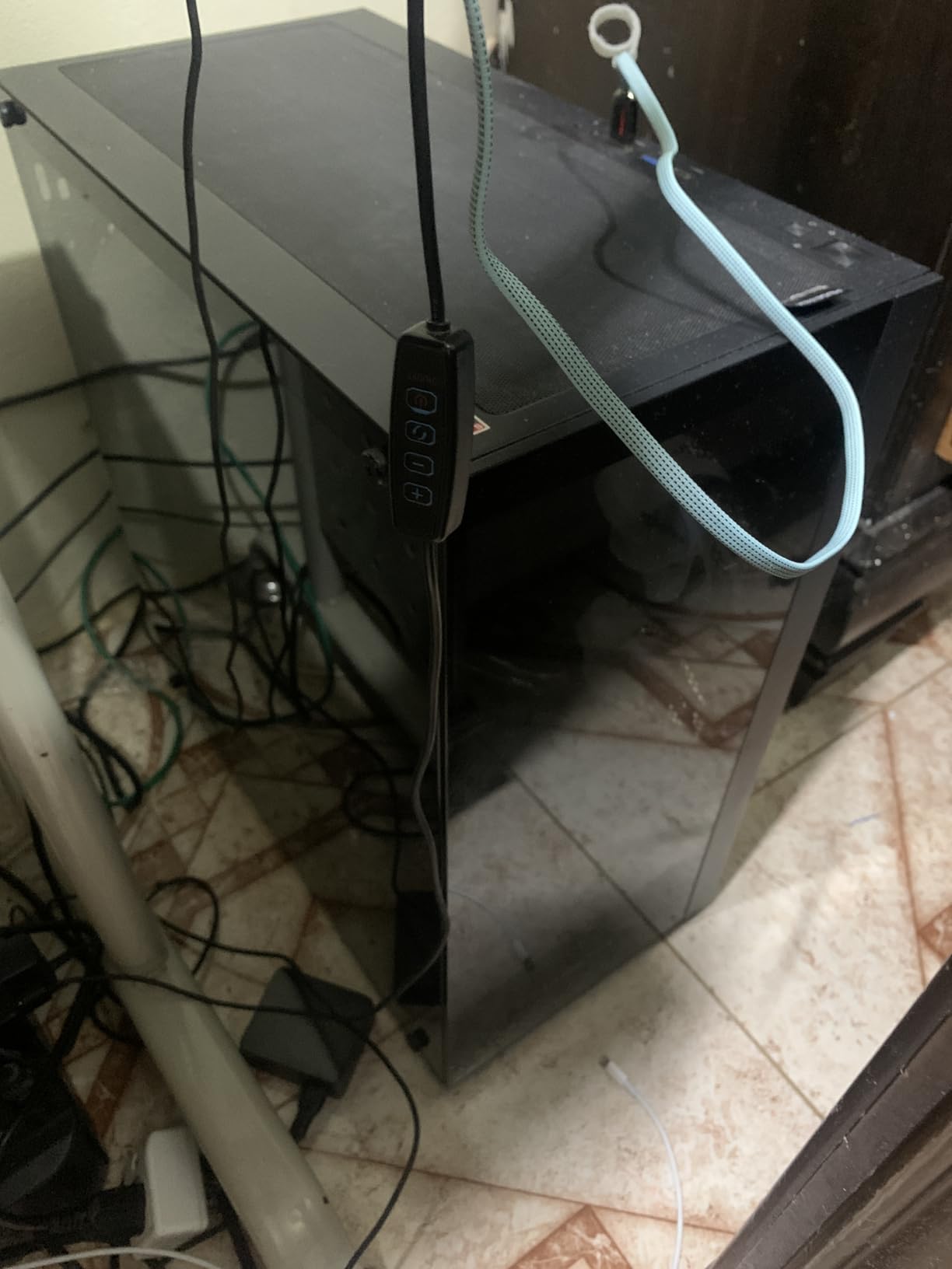 MUSETEX PC CASE ATX 6 PWM ARGB Fans Pre-Installed, Type-C Mid Tower Computer Case with Full-View Dual Tempered Glass, Gaming PC Case,Black(K2) - Customer Photo 1