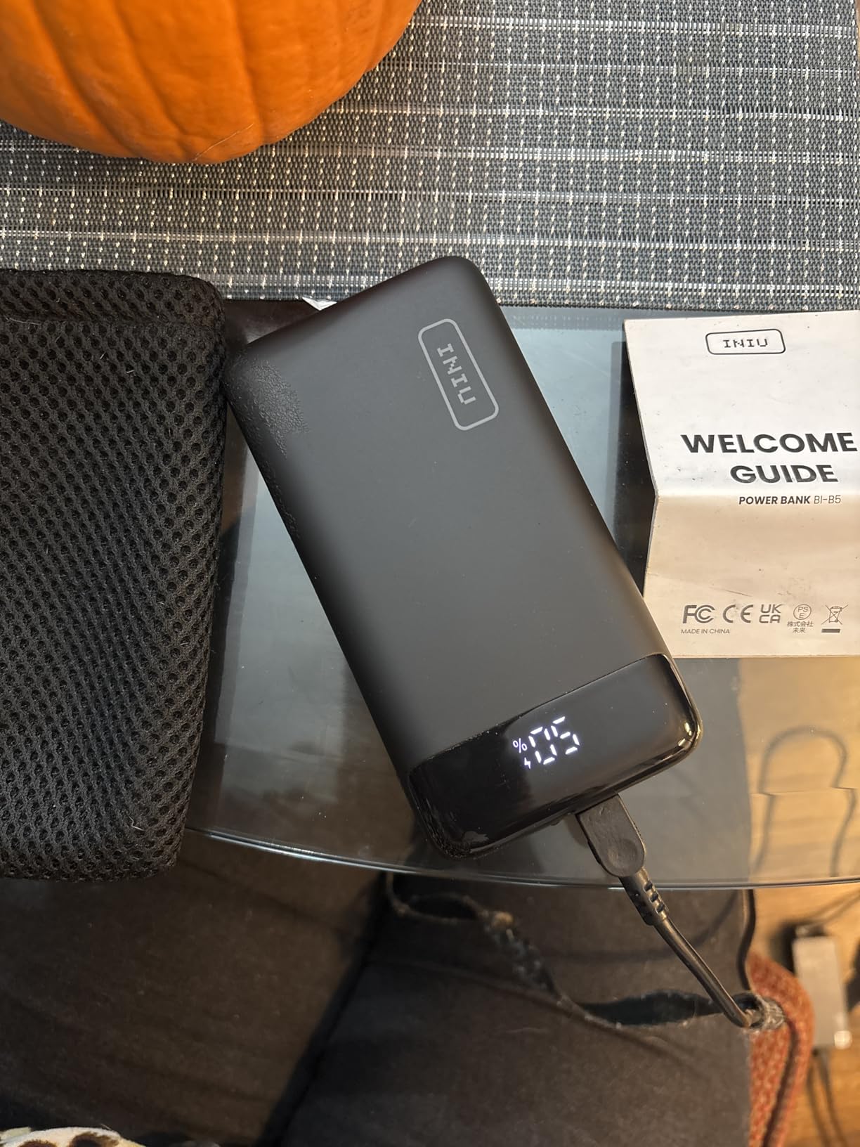 INIU Portable Charger, Smallest 22.5W 20000mAh USB C in & Out Power Bank Fast Charging, PD 3.0+QC 4.0 LED Display Phone Battery Pack Compatible with iPhone 17 16 15 14 Pro Samsung S24 Google iPad etc - Customer Photo 3