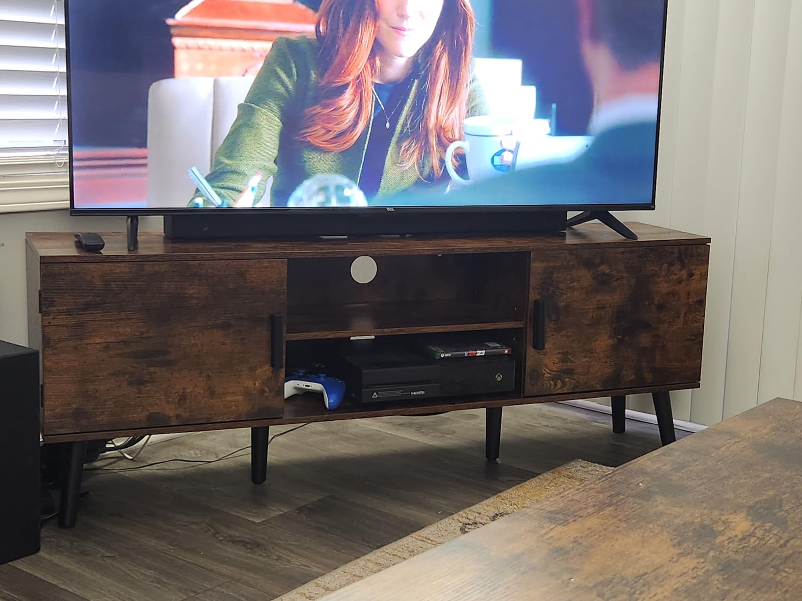 SUPERJARE TV Stand for 55 Inch TV, Entertainment Center with Adjustable Shelf, 2 Cabinets, TV Console Table, Media Console, Solid Wood Feet, Cord Holes, for Living Room, Bedroom, Black - Customer Photo 2