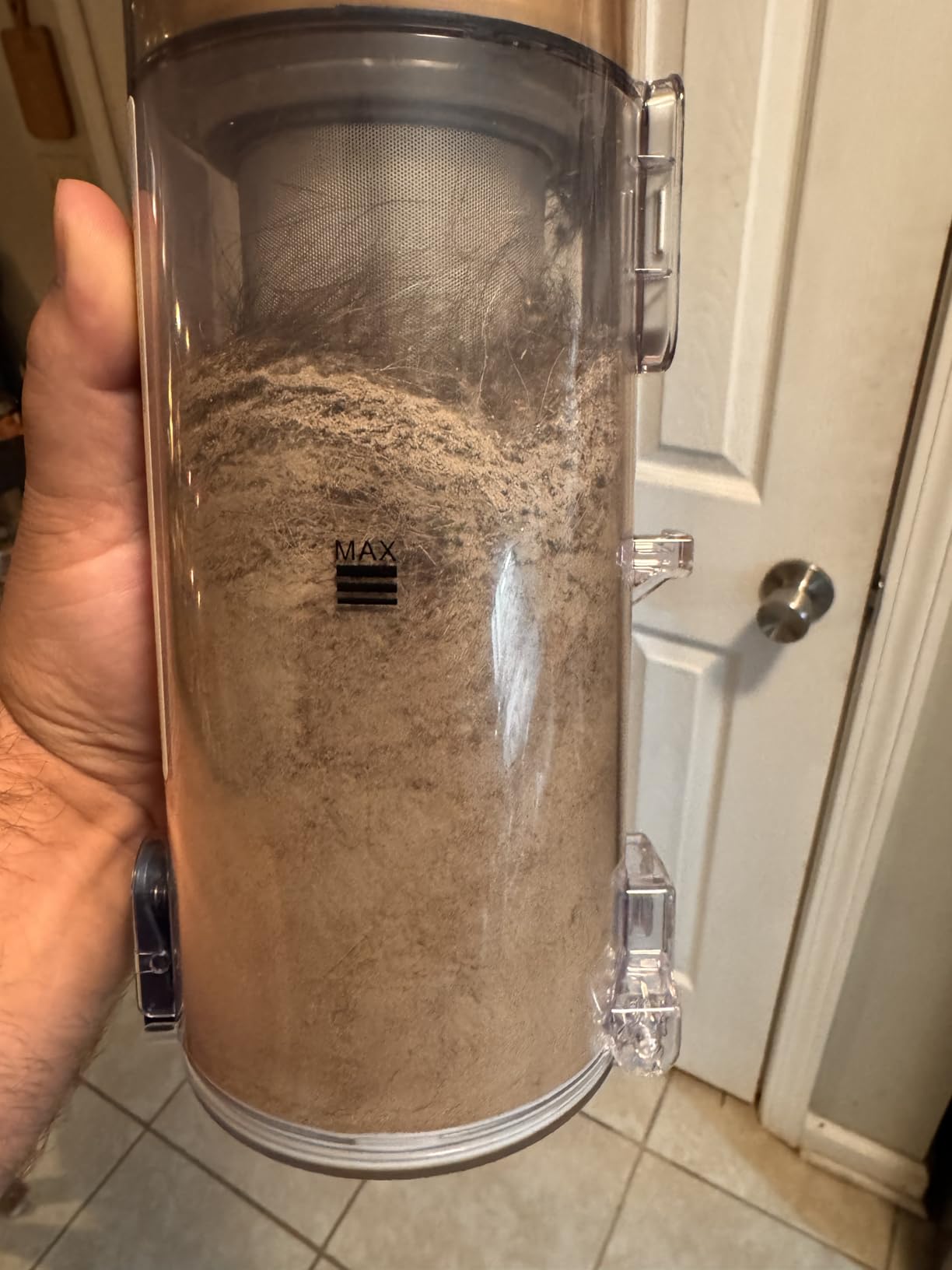 LEVOIT Cordless Vacuum Cleaner, Stick Vac with Tangle-Resistant Design, Up to 50 Minutes, Powerful Suction, Rechargeable, Lightweight, and Versatile for Carpet, Hard Floor, Pet Hair, LVAC-200 - Customer Photo 5