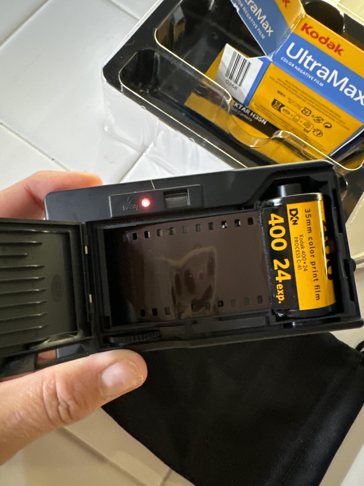 KODAK EKTAR H35N Half Frame Film Camera, 35mm, Reusable, Focus-Free, Bulb Function, Built-in Star Filter, Coated Improved Lens (Film & AAA Battery are not Included) (Striped Black) Customer Review KODAK EKTAR H35N Half Frame Film Camera, 35mm, Reusable, Focus-Free, Bulb Function, Built-in Star Filter, Coated Improved Lens (Film & AAA Battery are not Included) (Striped Black) - Customer Photo 1