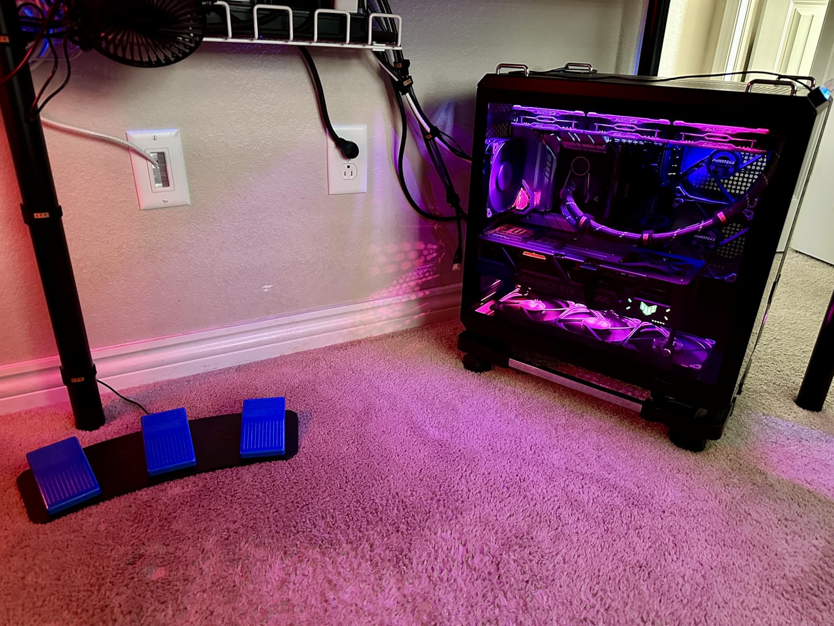 iKKEGOL Upgraded Digital Optical USB Foot Pedal, USB Tripe Foot Switch Game Control, 3 Keys Programmable Footswitch Mouse Keyboard for Video Game Push to Talk, Transcription HID (Triple Pedal) - Customer Photo 2