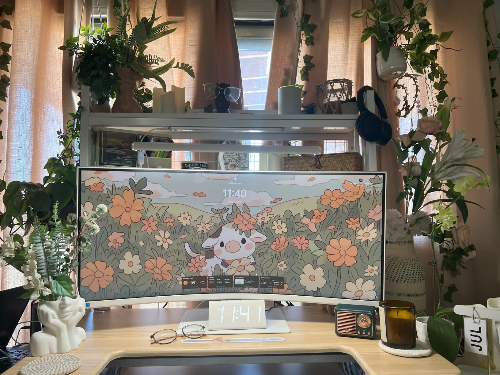 SAMSUNG 34-Inch ViewFinity S65VC Series Ultra-WQHD Curved Computer Monitor, 100Hz, AMD FreeSync, HDR10, USB-C, Built-in Speaker, Camera, KVM Switch, Eye Care, Eco-Packaging, LS34C650VANXGO, Black Customer Review SAMSUNG 34-Inch ViewFinity S65VC Series Ultra-WQHD Curved Computer Monitor, 100Hz, AMD FreeSync, HDR10, USB-C, Built-in Speaker, Camera, KVM Switch, Eye Care, Eco-Packaging, LS34C650VANXGO, Black - Customer Photo 1