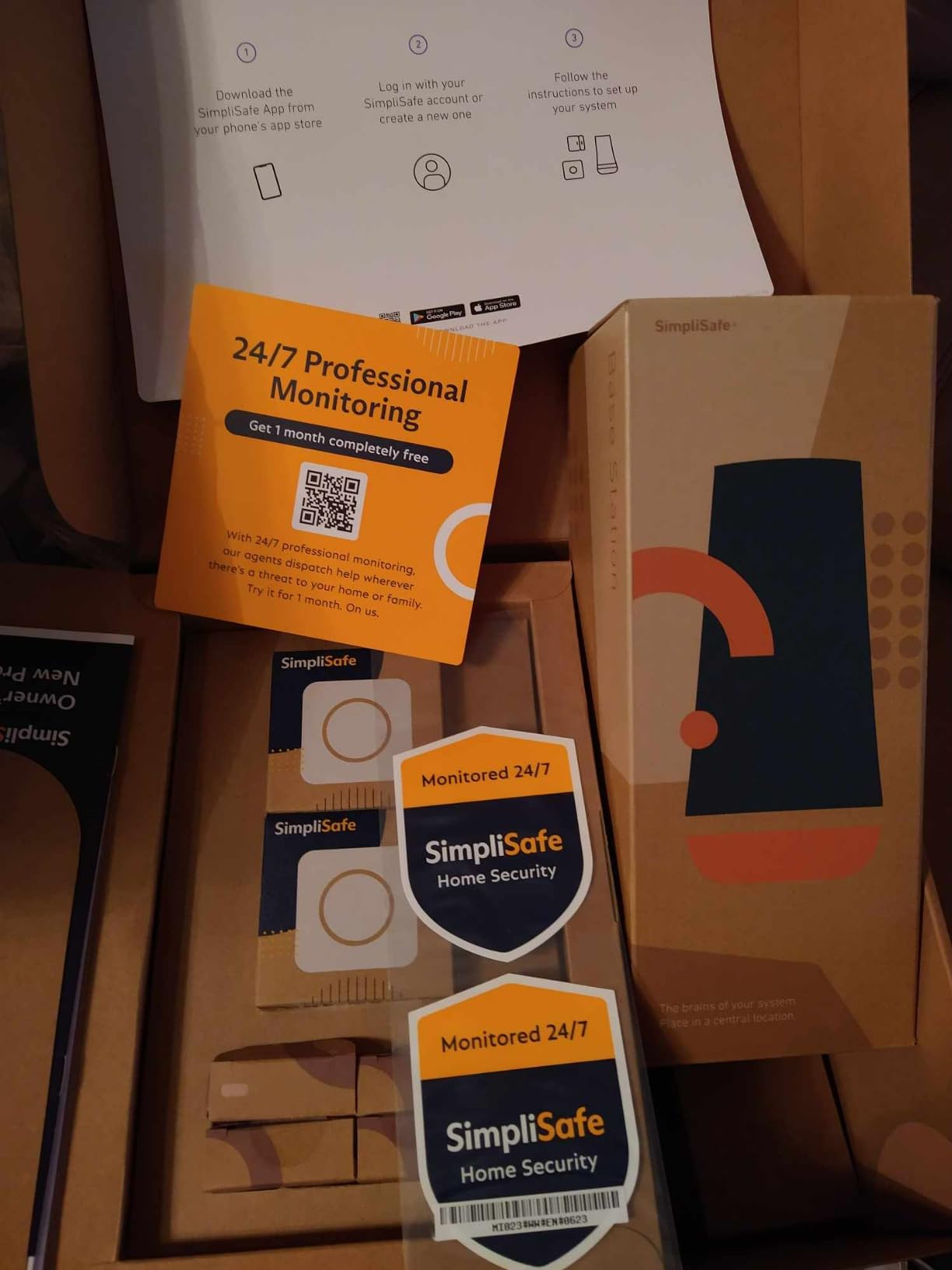 SimpliSafe 11 Piece Wireless Home Security System Gen 3 with Wireless Indoor HD Camera - Optional 24/7 Professional Monitoring - No Contract - Compatible with Alexa and Google Assistant,White - Customer Photo 1