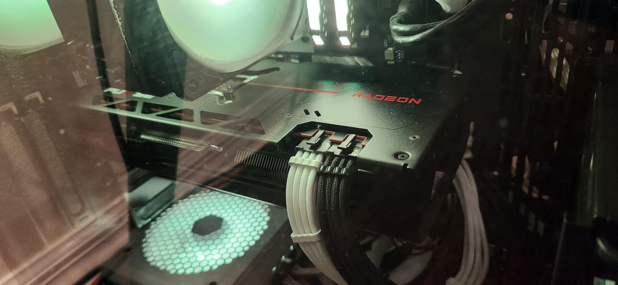 Sapphire 11330-02-20G Pulse AMD Radeon RX 7800 XT Gaming Graphics Card with 16GB GDDR6, AMD RDNA 3 - Customer Photo 2