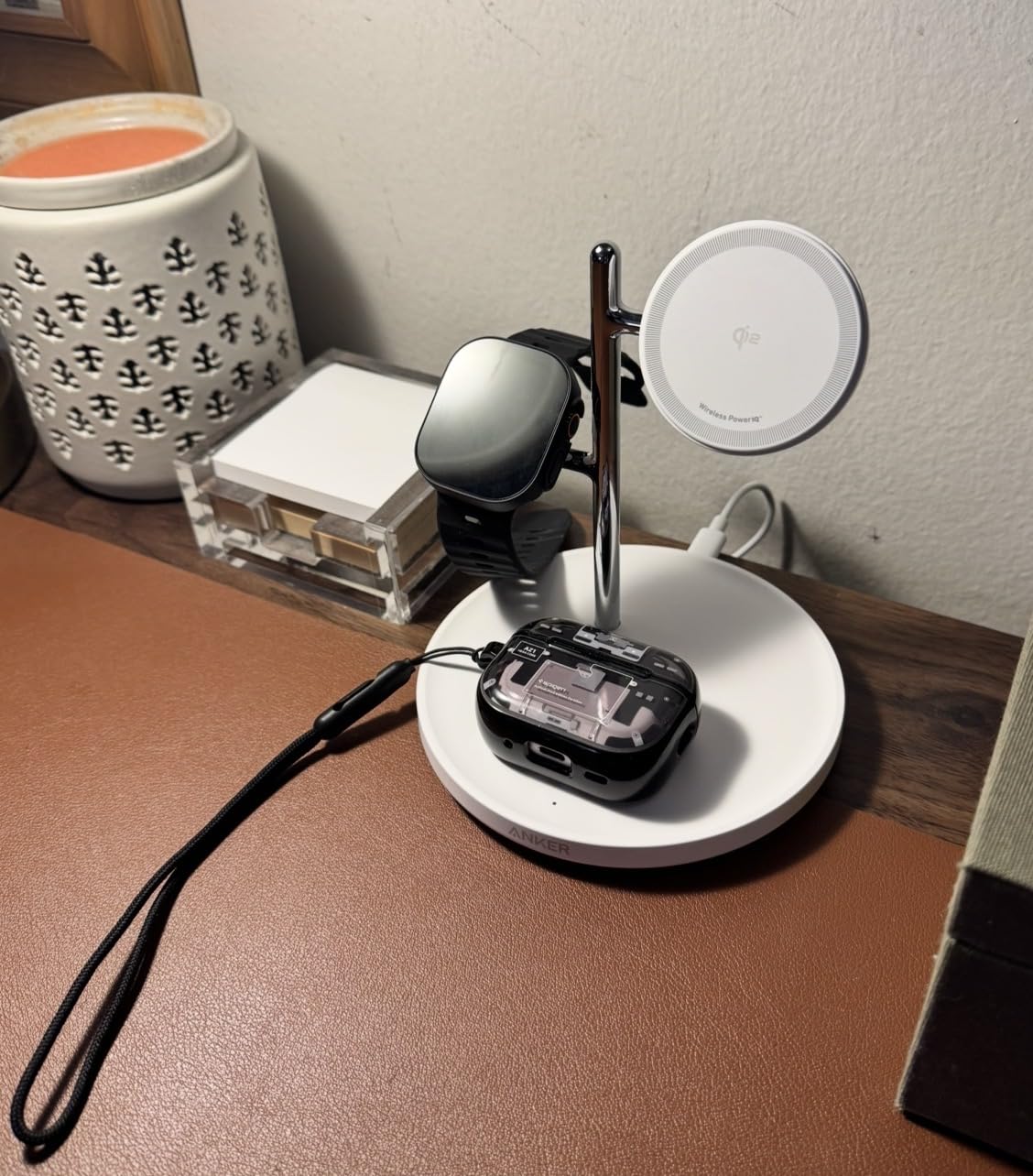 Anker MagSafe Charger Stand, iPhone 17 Wireless Charging Station, MagGo 3 in 1 Charging Station, Qi2 Certified 15W Wireless Charger, Desk Accessory, for iPhone 15/14/13/12 Series Apple Watch, AirPods - Customer Photo 1