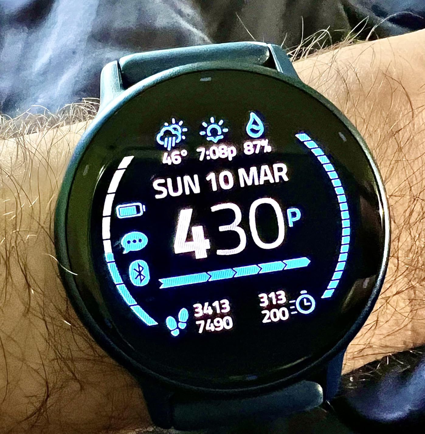 Garmin vívoactive 5, Health and Fitness GPS Smartwatch, AMOLED Display, Up to 11 Days of Battery, Ivory - Customer Photo 5