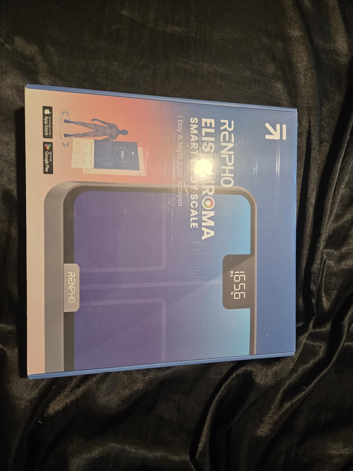 RENPHO Smart Body Fat Scale with Light, Fitness Equipment with RGB Lighting, Rechargeable Scale with BMI, Body Fat, Muscle Mass, Color Changing with Weight Variation, Elis Chroma - Customer Photo 4