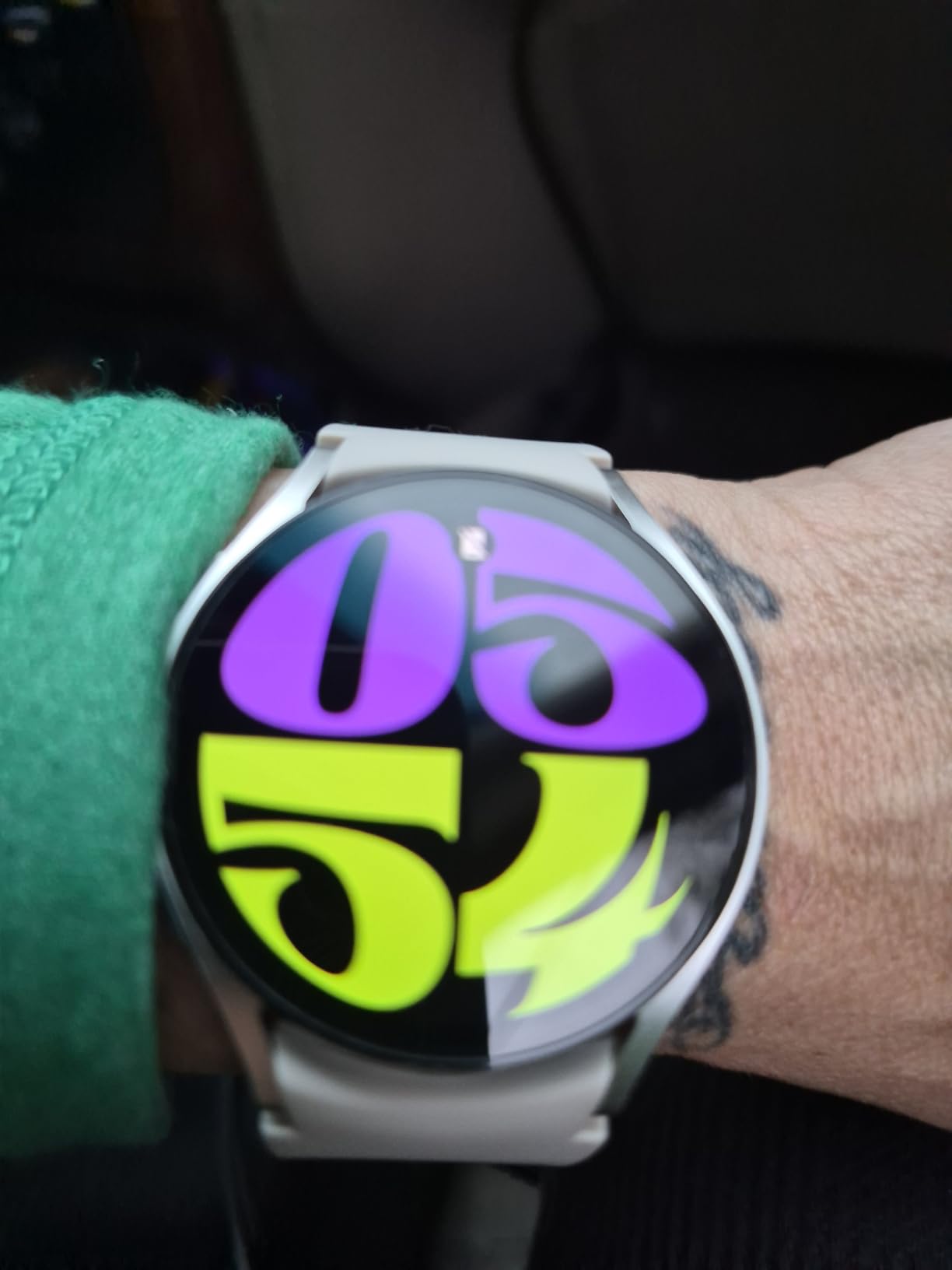 SAMSUNG Galaxy Watch 6 44mm Bluetooth Smartwatch w/ Fitness Tracker, Personalized HR Zones, Advanced Sleep Coaching, Heart Monitor, BIA Sensor, Biggest Screen, US Version, Graphite (Renewed) - Customer Photo 2