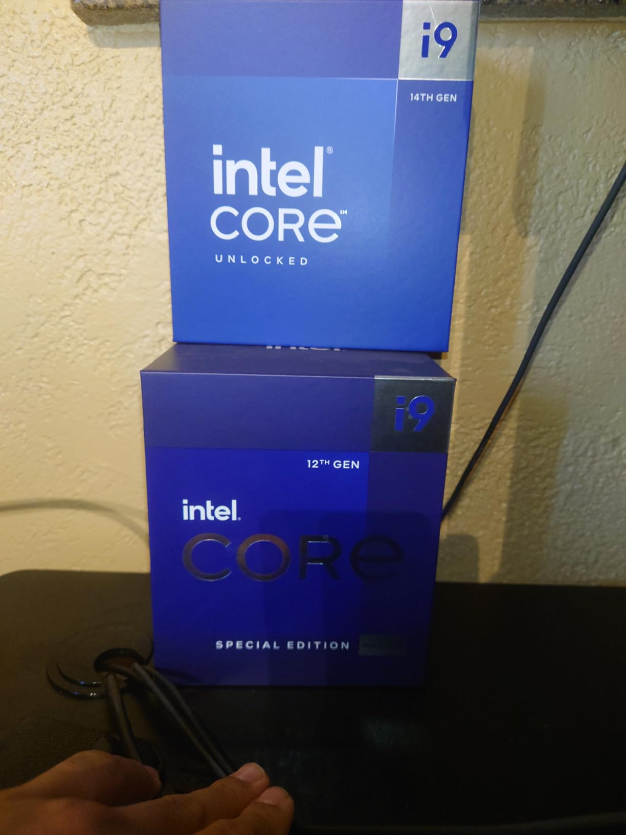Intel® Core™ i9-14900K Desktop Processor 24 cores (8 P-cores + 16 E-cores) up to 6.0 GHz - Customer Photo 2