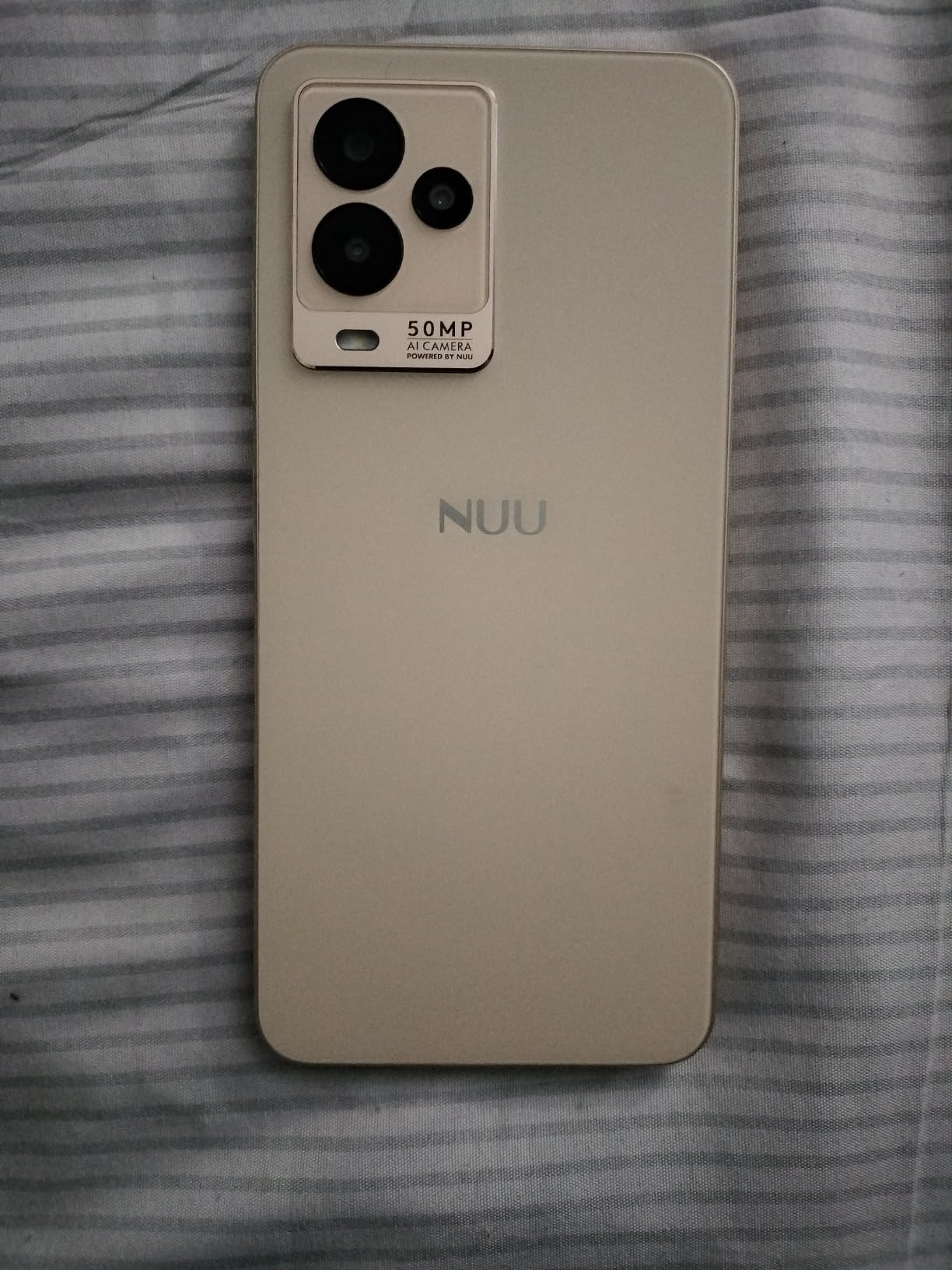 NUU A25 AMOLED 120Hz 6.7