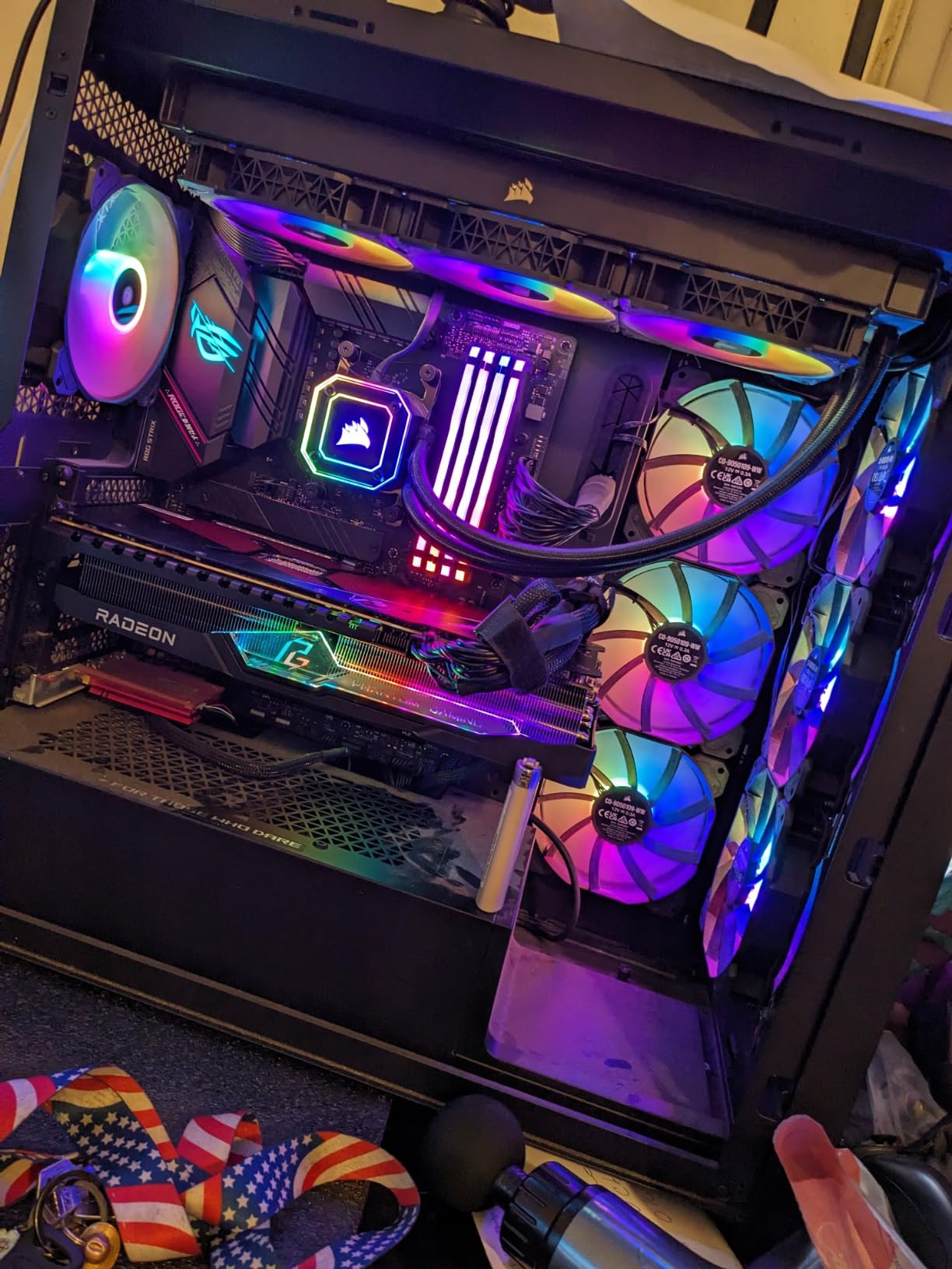 ASRock AMD Radeon RX 7700 XT Challenger 12GB GDDR6 192-bit 0dB Silent Cooling 7680 x 4320 DisplayPort HDMI LED Indicator 18Gbps Dual Fan Graphics Card - Customer Photo 3