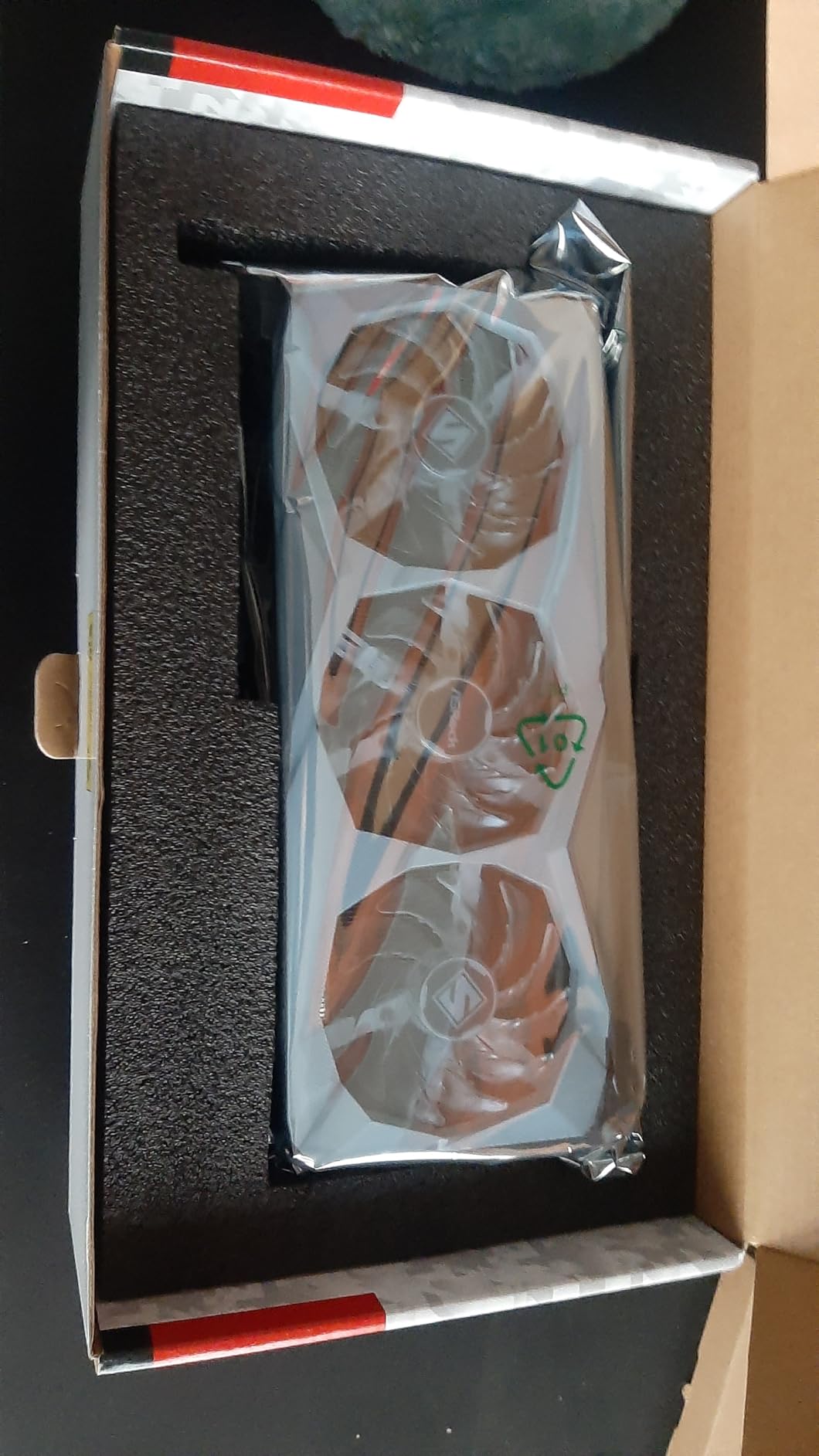 ASRock AMD Radeon RX 7700 XT Challenger 12GB GDDR6 192-bit 0dB Silent Cooling 7680 x 4320 DisplayPort HDMI LED Indicator 18Gbps Dual Fan Graphics Card - Customer Photo 5