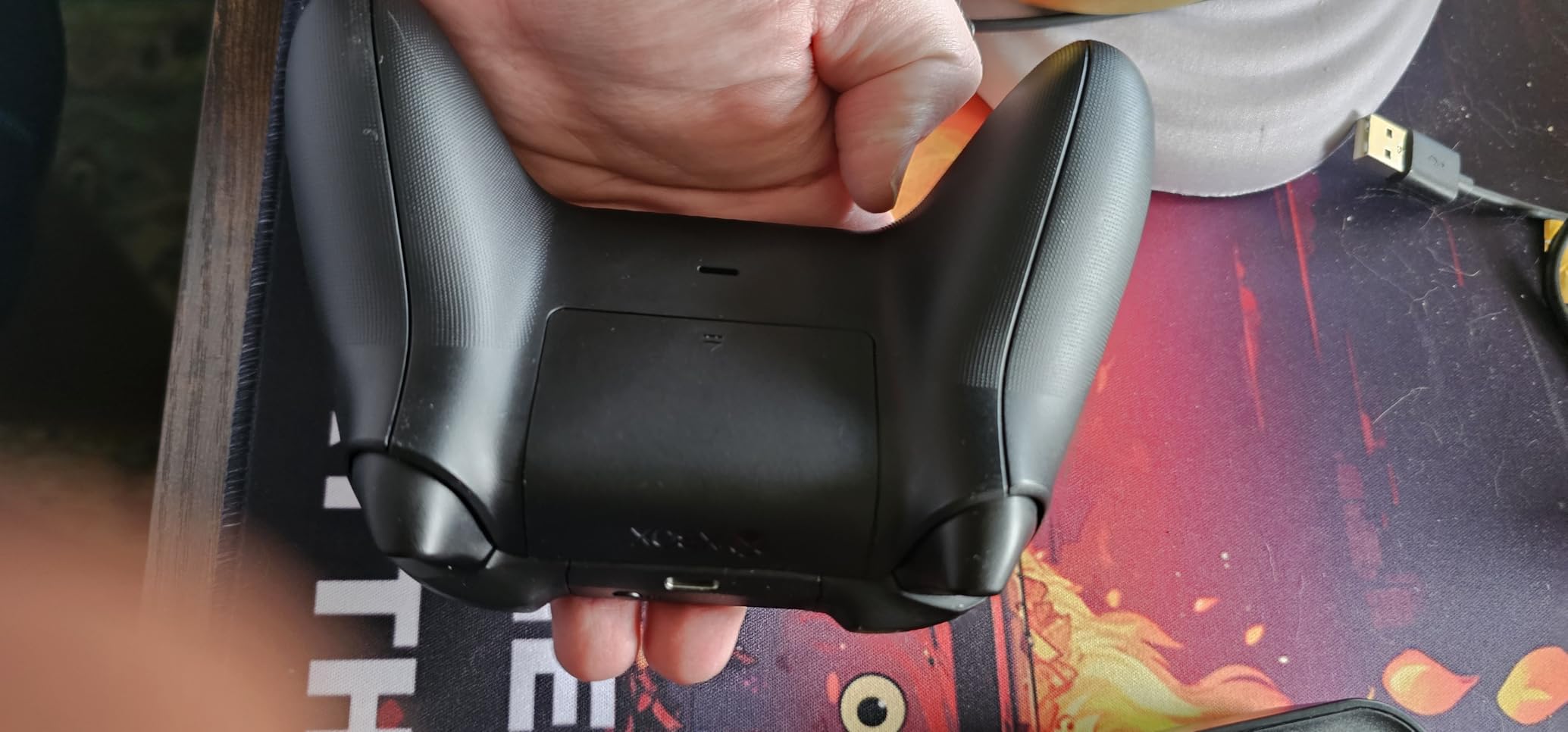 Upgraded Fast Charging Rechargeable Battery Packs with Light Control, 4x4080mWh Xbox Controller Batteries with Charger Dock for Xbox Series X|S, One S/X/Elite Controllers,Cases and Storage Sets Customer Review Upgraded Fast Charging Rechargeable Battery Packs with Light Control, 4x4080mWh Xbox Controller Batteries with Charger Dock for Xbox Series X|S, One S/X/Elite Controllers,Cases and Storage Sets - Customer Photo 2