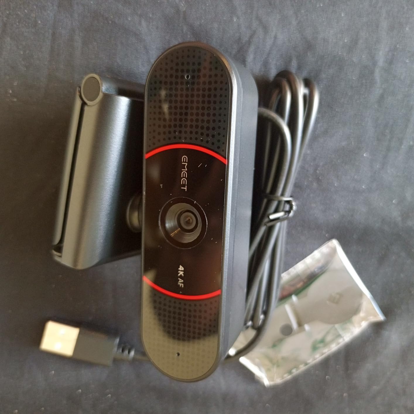 EMEET C960 4K Webcam for PC, 4K UHD CMOS Sensor, PDAF Auto Focus, Dual Omnidirectional Mics, Auto Light Correction, 73deg FOV, Plug&Play Webcam w/Privacy Cover customer photo 2