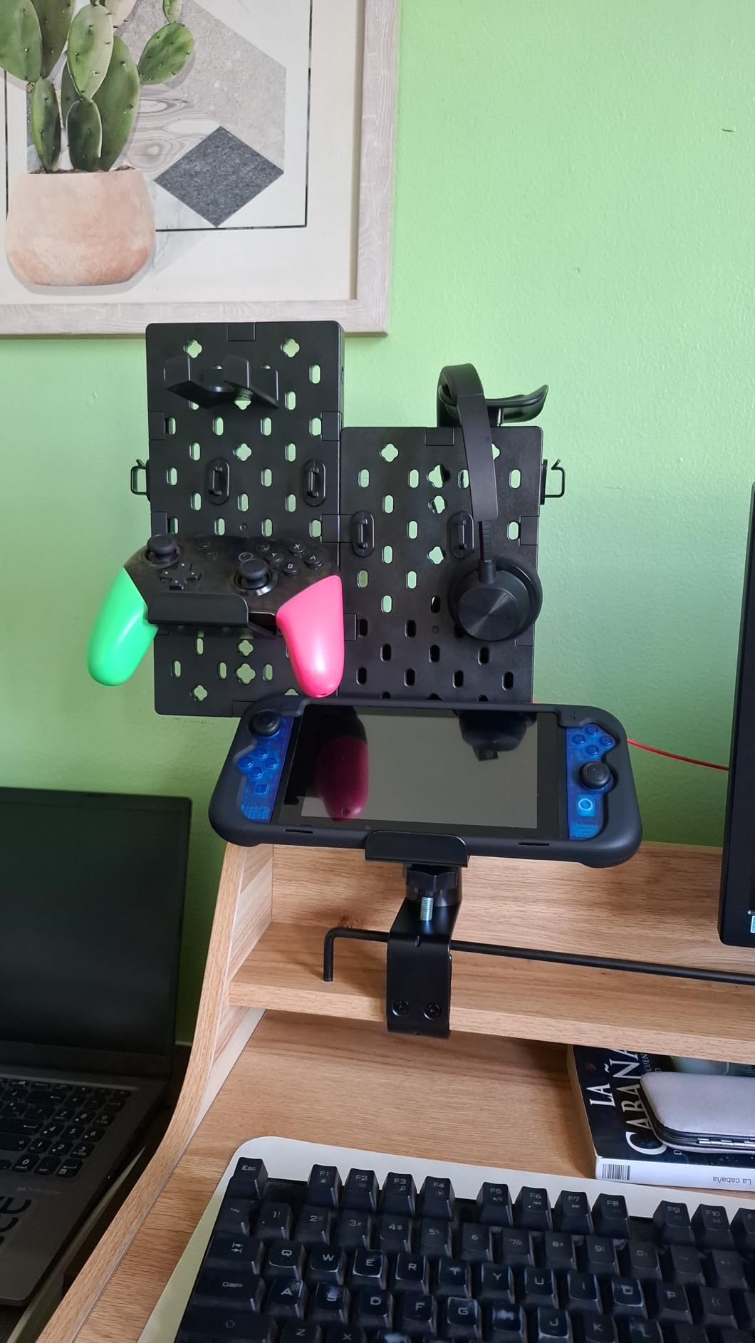 PEGZONE Modular Headphone and Controller Holder for Game, Clamp-on Pegboard, Rotatable Controller Stand with Cable Hooks, Gaming Accessory for Xbox PS5 PS4 Nintendo Switch, 3Pcs Pegboard, Black - Customer Photo 2