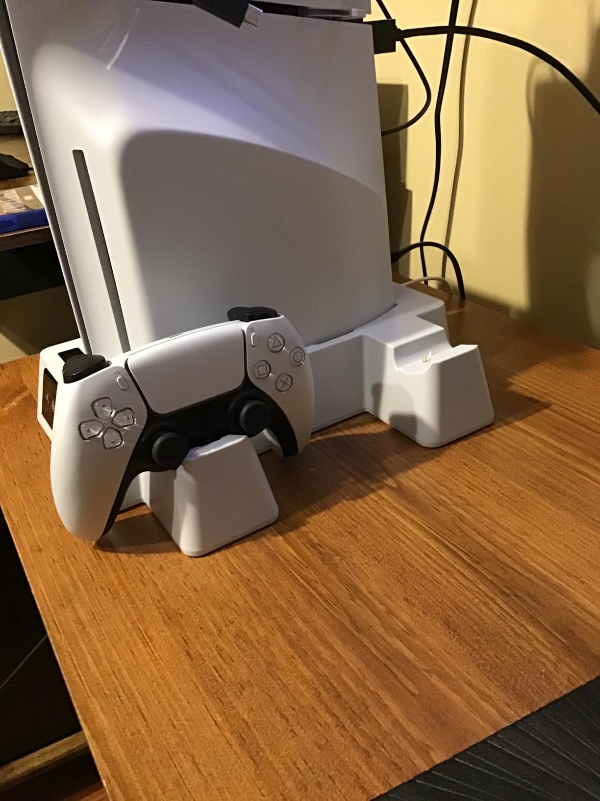 YOGES Compatible with PS5 Cooling Station with Temperature Sensor, 2H Fast PS-5 Dual Controller Charger Station, PS 5 Cooling Stand Charging Station Accessories Cooler Fan, White Customer Review YOGES Compatible with PS5 Cooling Station with Temperature Sensor, 2H Fast PS-5 Dual Controller Charger Station, PS 5 Cooling Stand Charging Station Accessories Cooler Fan, White - Customer Photo 3