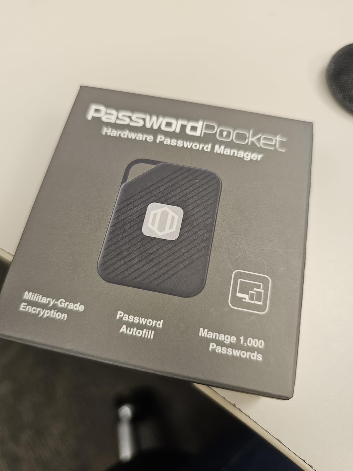 Offline Password Keeper – Secure Bluetooth Drive with Autofill, Store 1,000 Credentials, Military-Grade Encryption for Safe Password Management (Black) - Customer Photo 2