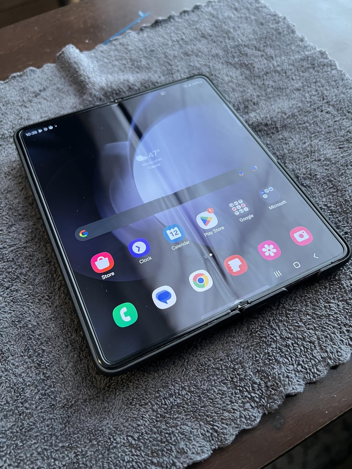 Samsung Galaxy Z Fold 5 5G US Version, 512GB, Phantom Black - Unlocked (Renewed) customer photo 2