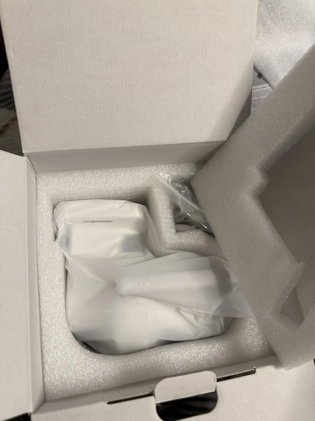 SEHMUA 2K Solar Security Cameras Wireless Outdoor, 2 Pack 360° View Pan/Tilt WiFi Security Camera Outside with Color Night Vision,Easy to Install, PIR Alarm, 2-Way Audio - Customer Photo 2