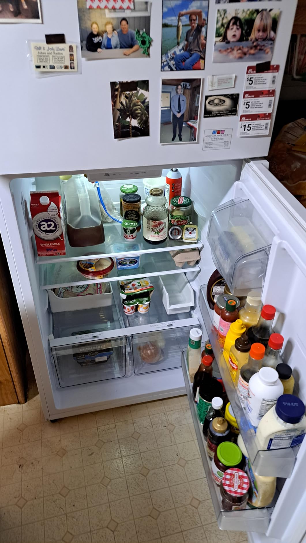 Kenmore 30 in. 18.2 cu. ft. Capacity Refrigerator/Freezer Adjustable Glass Shelving, Humidity Control Crispers, Gallon Door Bins, White Customer Review Kenmore 30 in. 18.2 cu. ft. Capacity Refrigerator/Freezer Adjustable Glass Shelving, Humidity Control Crispers, Gallon Door Bins, White - Customer Photo 1