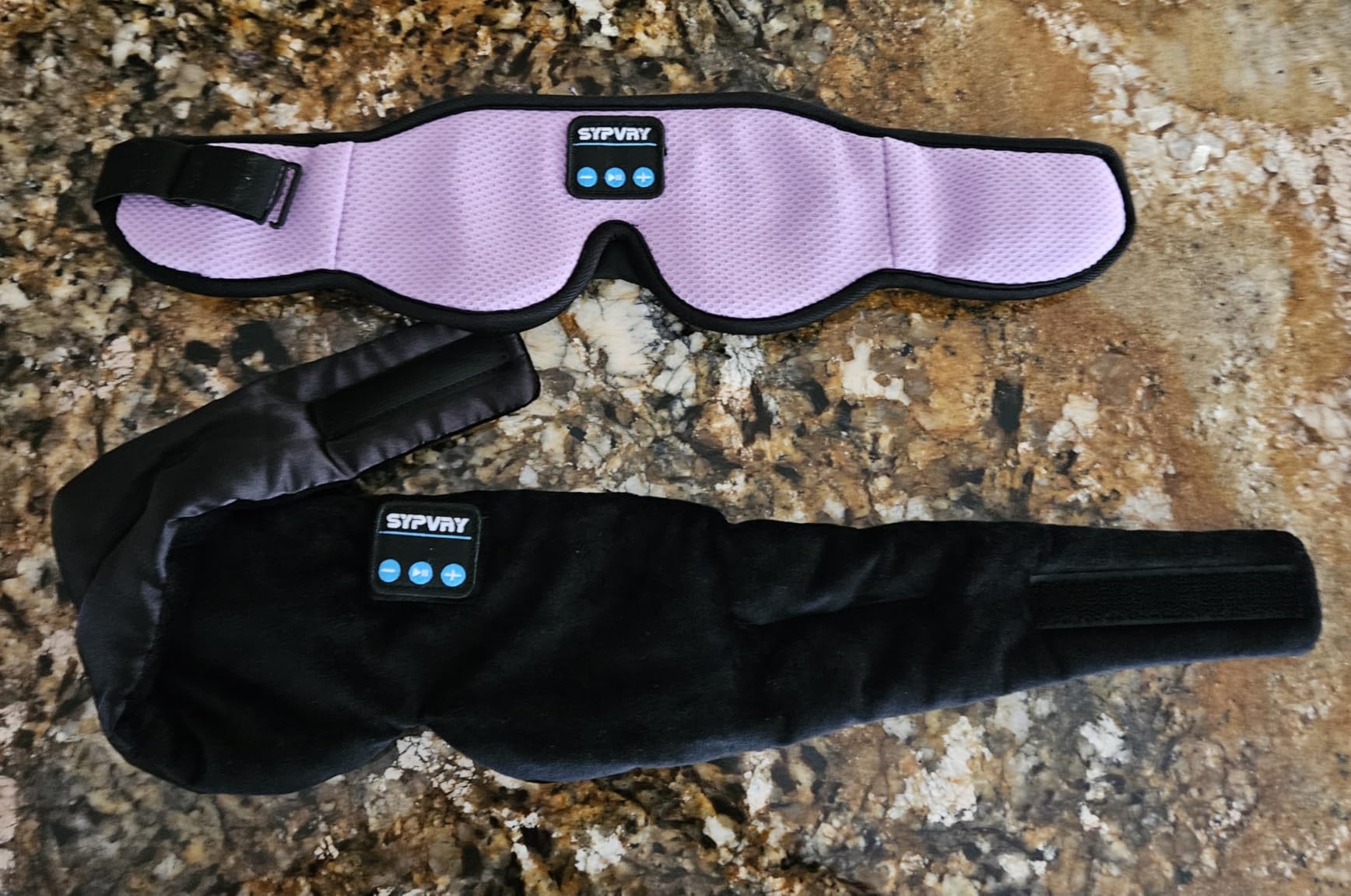 Sleep Mask Bluetooth 5.4 Headphones Soft Wireless Headband Eye Mask Blackout with Microphone (Pink) Customer Review Sleep Mask Bluetooth 5.4 Headphones Soft Wireless Headband Eye Mask Blackout with Microphone (Pink) - Customer Photo 2