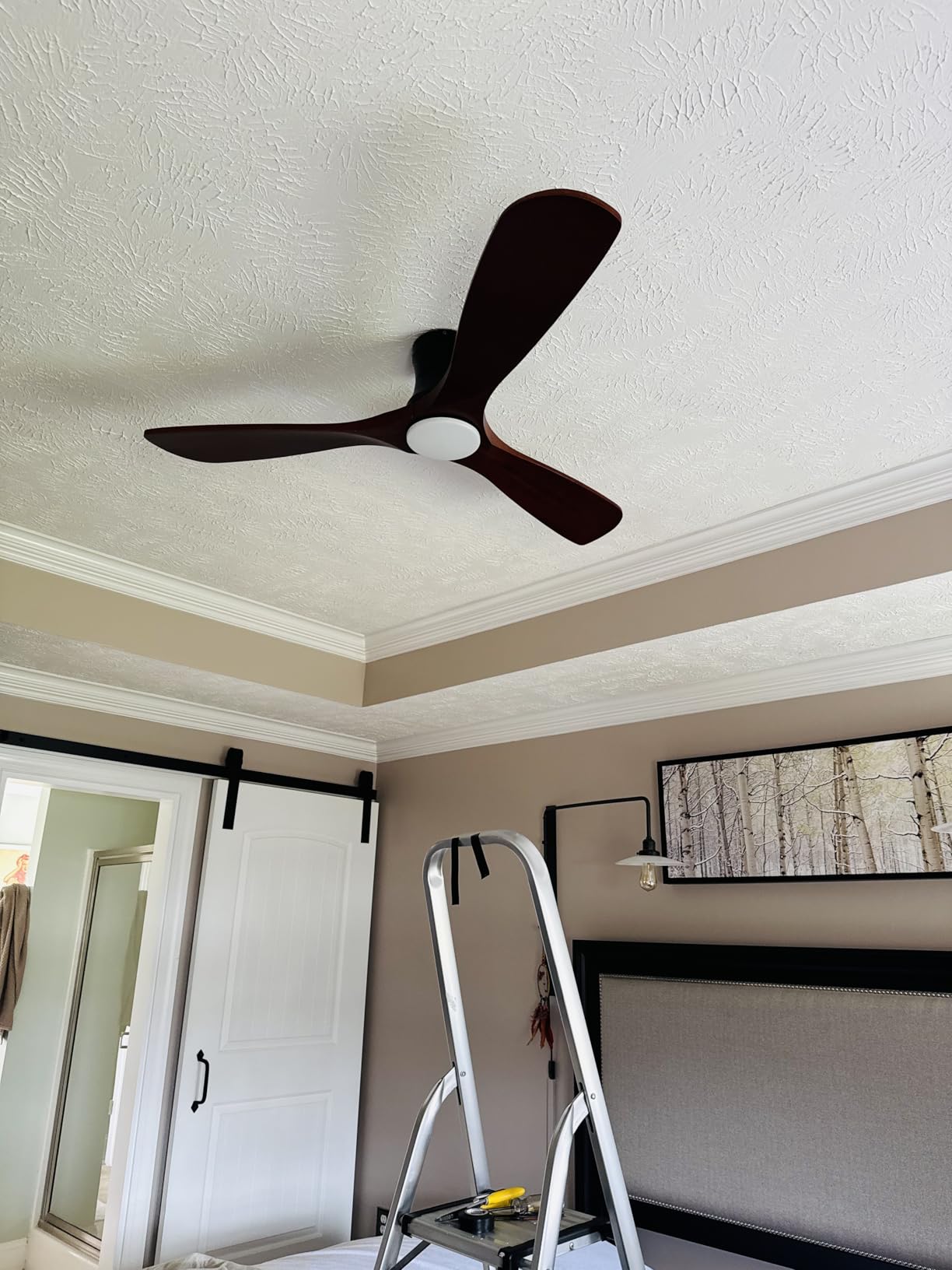 52in Smart Low Profile Ceiling Fans with Lights Remote,Quiet DC Motor,Outdoor Indoor Flush Mount Ceiling Fan,Control with WIFI Alexa App,Dimmable,6-speed,3 White Wood blades,for Modern Bedroom Patio Customer Review 52in Smart Low Profile Ceiling Fans with Lights Remote,Quiet DC Motor,Outdoor Indoor Flush Mount Ceiling Fan,Control with WIFI Alexa App,Dimmable,6-speed,3 White Wood blades,for Modern Bedroom Patio - Customer Photo 2