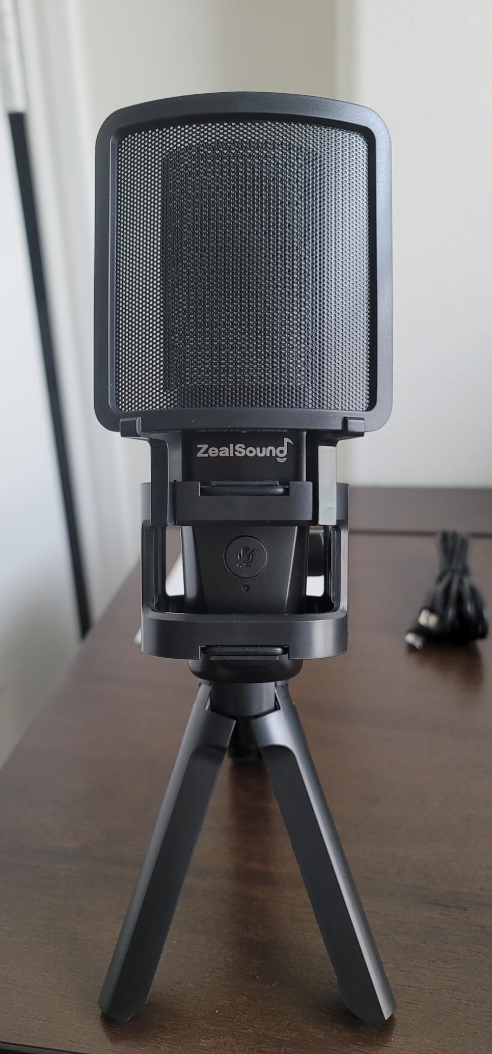 ZealSound Gaming USB Microphone,Noise Cancellation Condenser mic,RGB Microphone with Mute,Gain,Monitoring,Boom Arm,Pop Filter for Phone,PC,Computer,PS4,PS5,Mac,Streaming,Podcast,Twitch,YouTube,Discord - Customer Photo 2