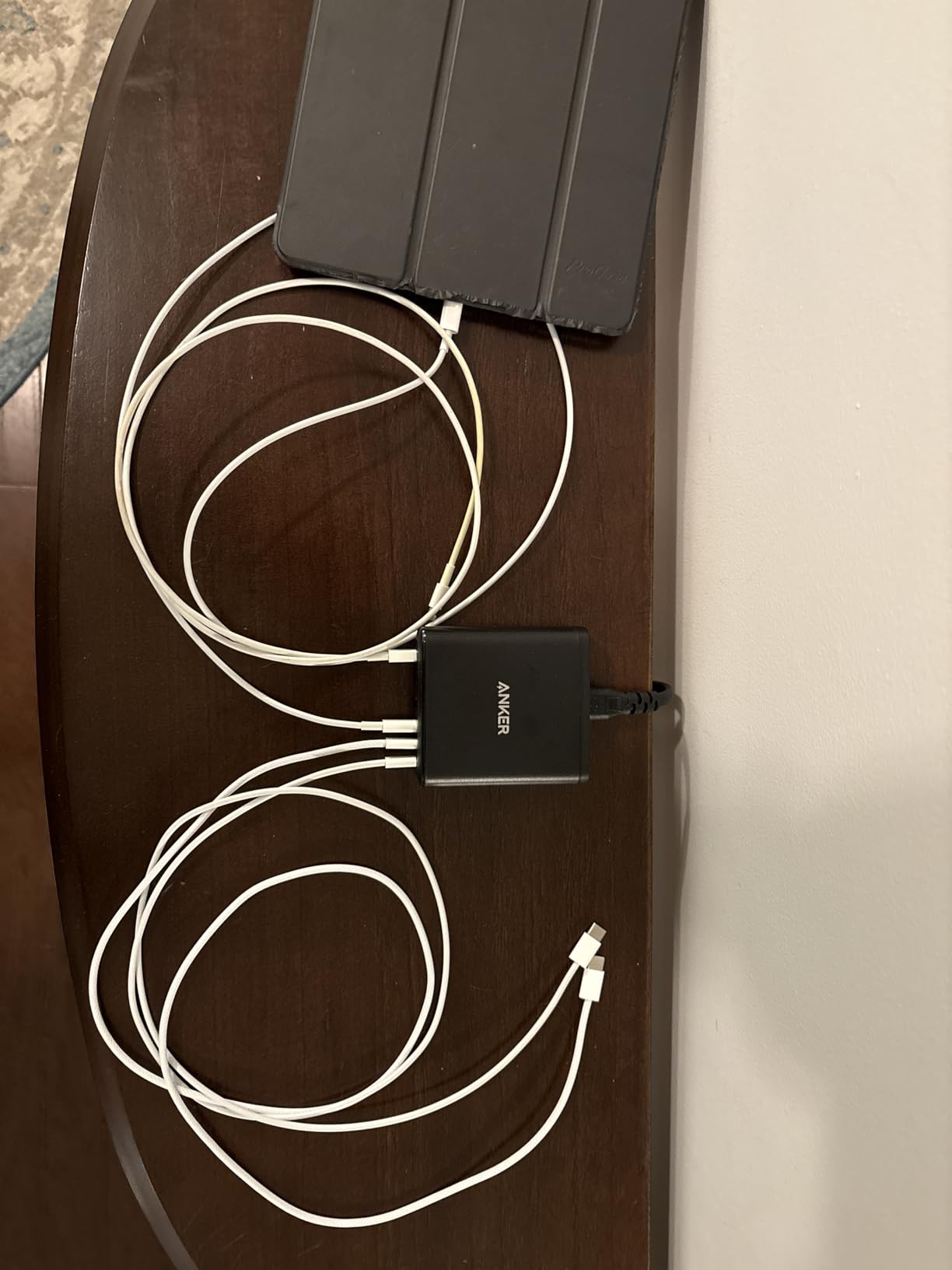 Anker Desktop Charger, Fast Charging USB C Charger, 112W Max 6-Port Charging Station, for iPhone 17, iPad, MacBook, Samsung and More (Cable Not Included) Customer Review Anker Desktop Charger, Fast Charging USB C Charger, 112W Max 6-Port Charging Station, for iPhone 17, iPad, MacBook, Samsung and More (Cable Not Included) - Customer Photo 2