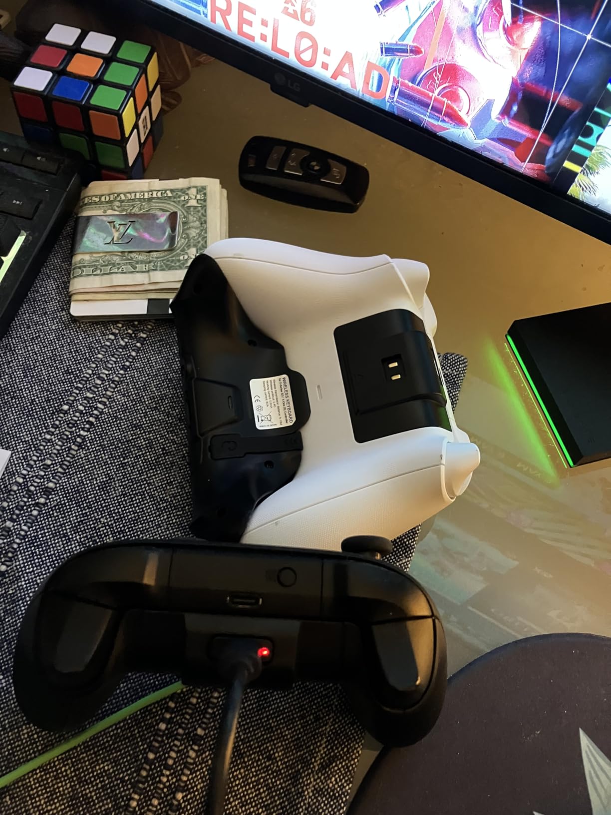 Rechargeable Controller Battery Pack for Xbox,2x4800mWh(2000mAh) Batteries Pack with USB-C Charging Cable for Xbox Series S|X/Xbox One S/One X/One Elite Remote Play and Charge Kit with 4 Cover(2 Pack) Customer Review Rechargeable Controller Battery Pack for Xbox,2x4800mWh(2000mAh) Batteries Pack with USB-C Charging Cable for Xbox Series S|X/Xbox One S/One X/One Elite Remote Play and Charge Kit with 4 Cover(2 Pack) - Customer Photo 2