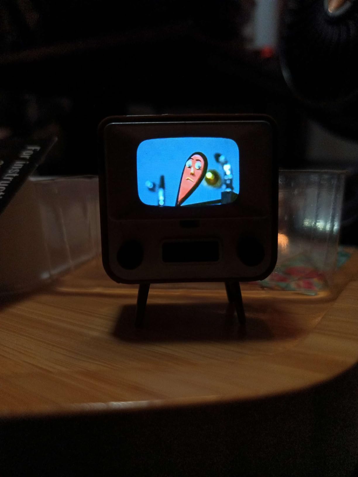 TinyCircuits TinyTV 2 Portable Retro Mini TV – 1.14″ IPS Screen, Preloaded & Uploadable Videos, USB-C Rechargeable, Knob Controls + Tiny Remote (Clear) - Customer Photo 4