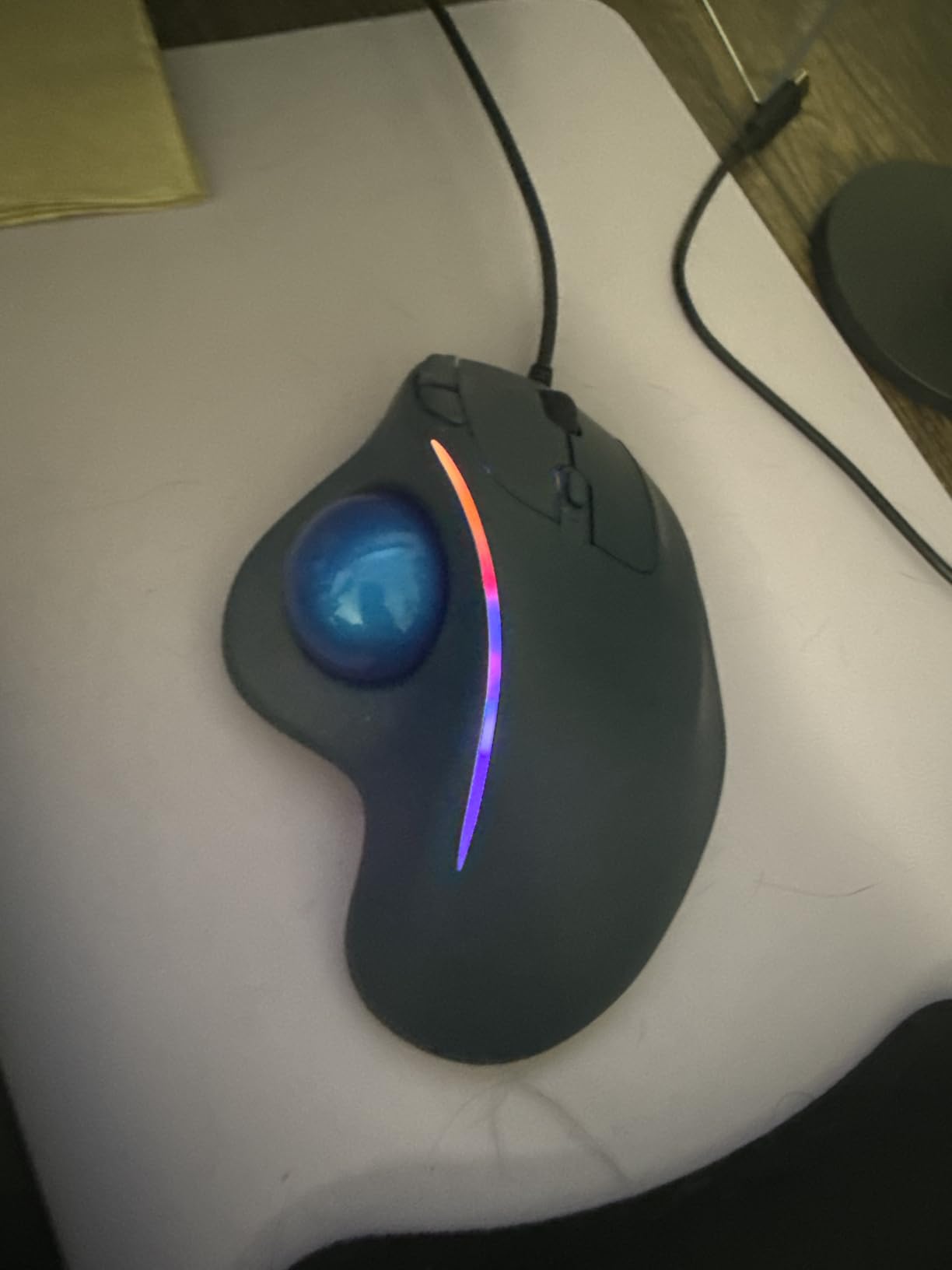 Wired Trackball Mouse with RGB Lighting, Ergonomic Thumb Control to Reduce Muscle Strain, 5 Adjustable DPI, Dual USB-C & USB-A Connectivity, Compatible with PC, Laptop, Mac, Windows-Blue - Customer Photo 1