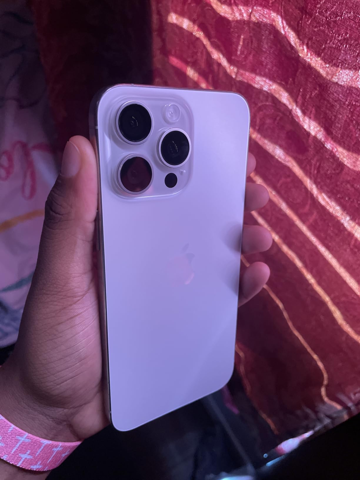 Apple iPhone 15 Pro Max, 256GB, Black Titanium - Unlocked (Renewed) - Customer Photo 2