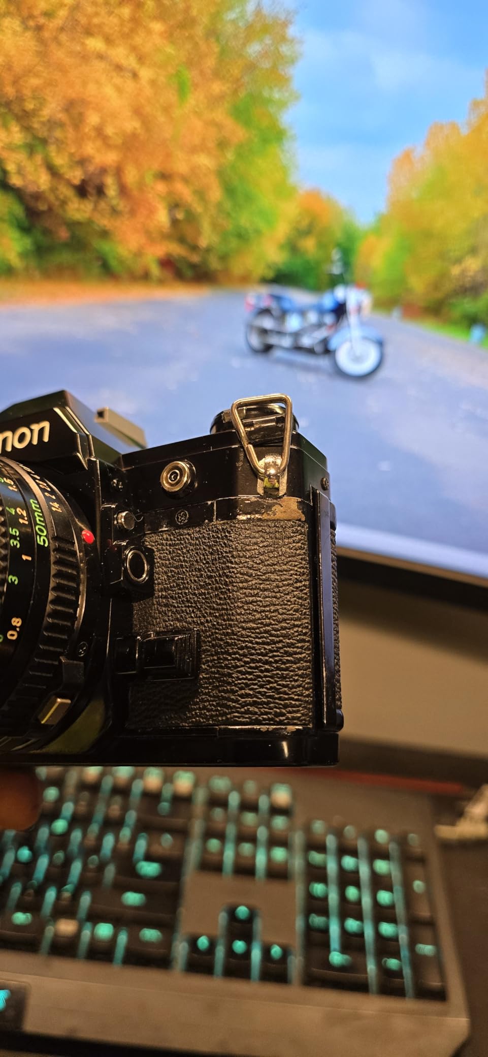 Canon AE-1 35mm SLR Film Manual Focus Camera (Black) with 50MM Canon FD Mount Lens. (Renewed) Customer Review Canon AE-1 35mm SLR Film Manual Focus Camera (Black) with 50MM Canon FD Mount Lens. (Renewed) - Customer Photo 4