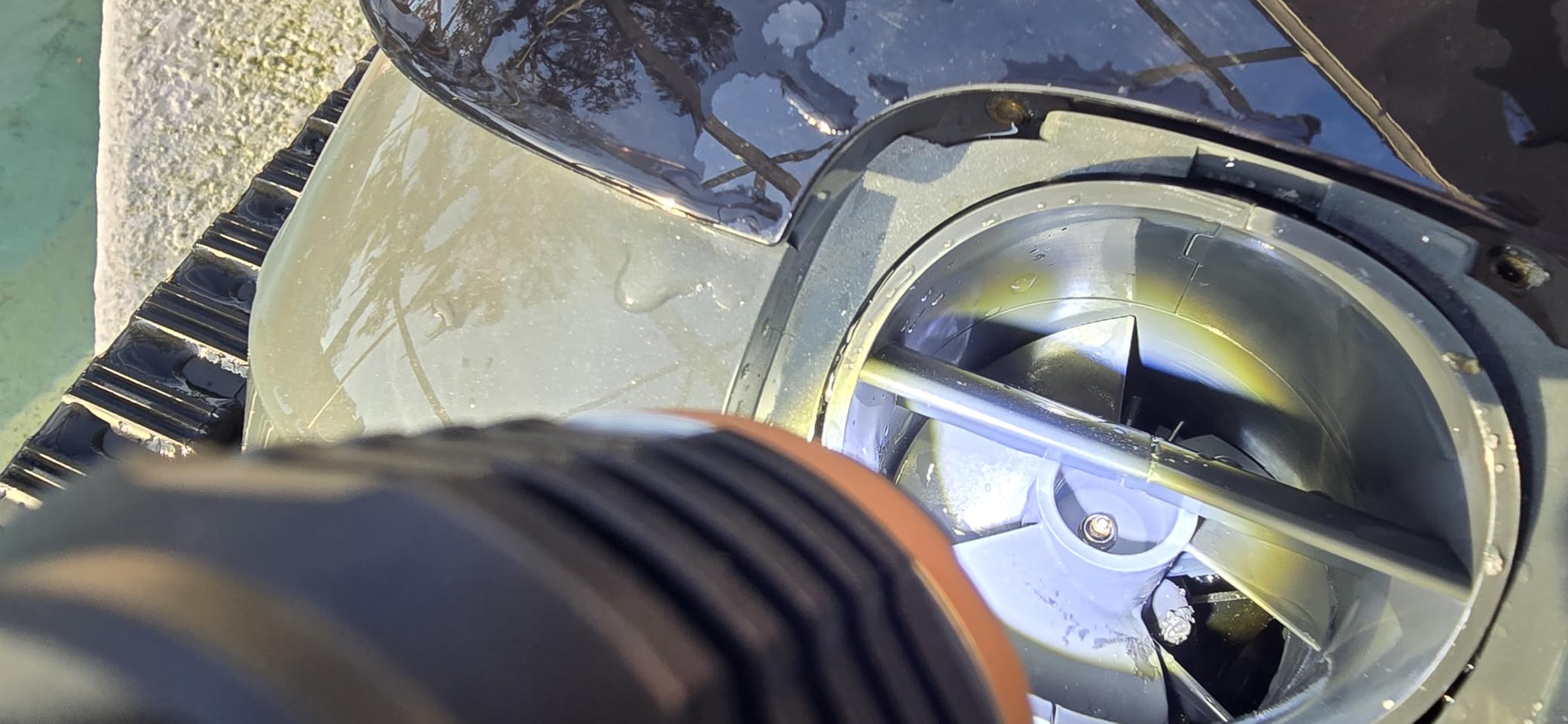 AIPER Scuba S1 Cordless Robotic Cleaner, Smart Navigation for Inground Pools up to 1,600 Sq.ft, Wall and Waterline Cleaning Vacuum - Customer Photo 3