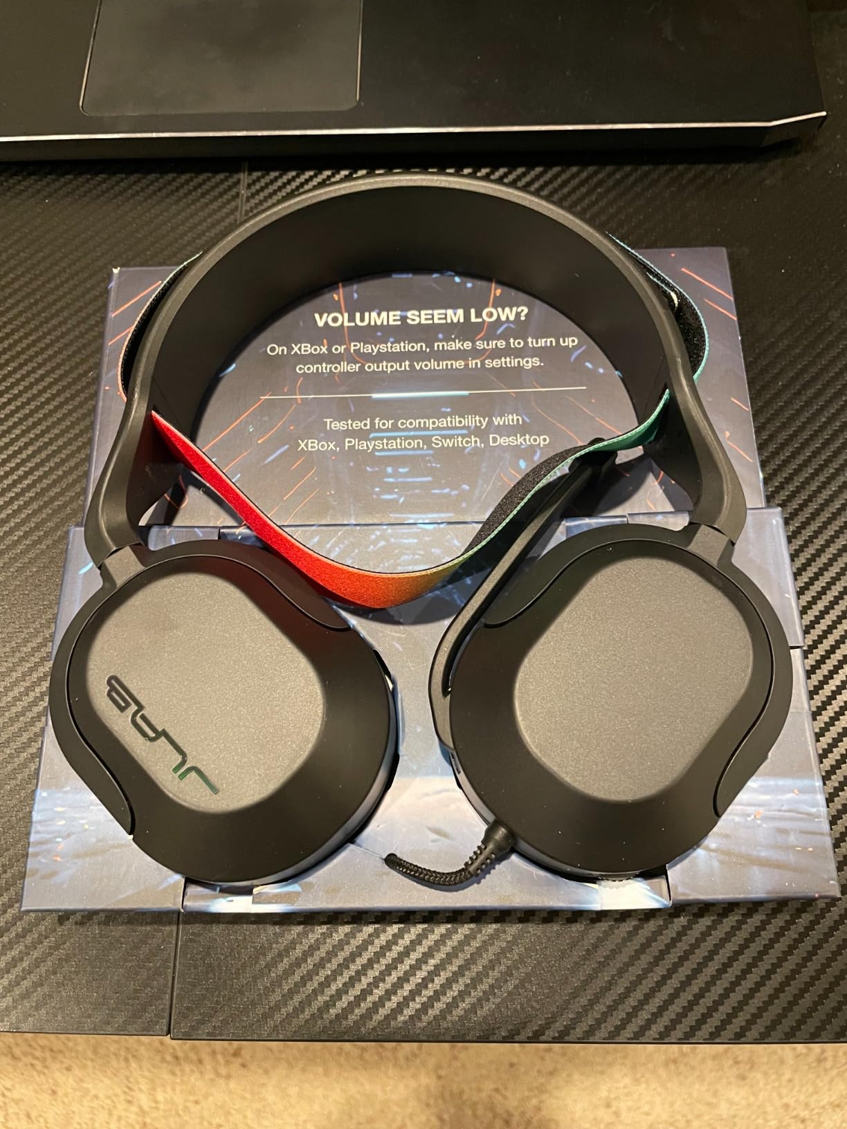 JLab Nightfall Gaming Headset with Near-Field Directional Flip-to-Mute Rotating Boom Mic, 50mm Drivers and Sound Isolating Inner Shelf, Wired 3.5mm for PC, PS5, PS4, Xbox Series X/S, Xbox one, Switch Customer Review JLab Nightfall Gaming Headset with Near-Field Directional Flip-to-Mute Rotating Boom Mic, 50mm Drivers and Sound Isolating Inner Shelf, Wired 3.5mm for PC, PS5, PS4, Xbox Series X/S, Xbox one, Switch - Customer Photo 3