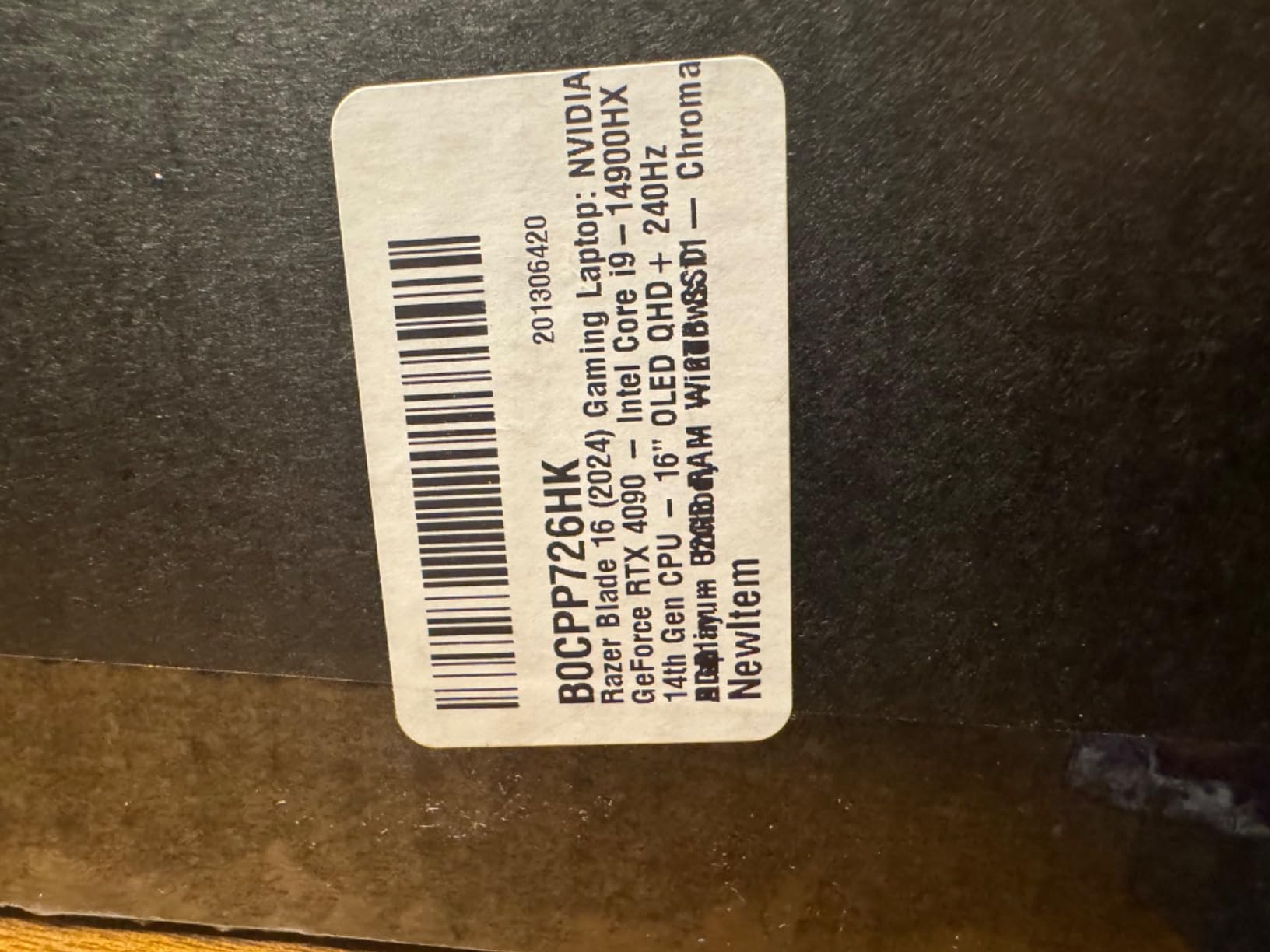 Razer Blade 16 Gaming Laptop: NVIDIA GeForce RTX 4090 - Intel Core i9-14900HX 14th Gen CPU - 16