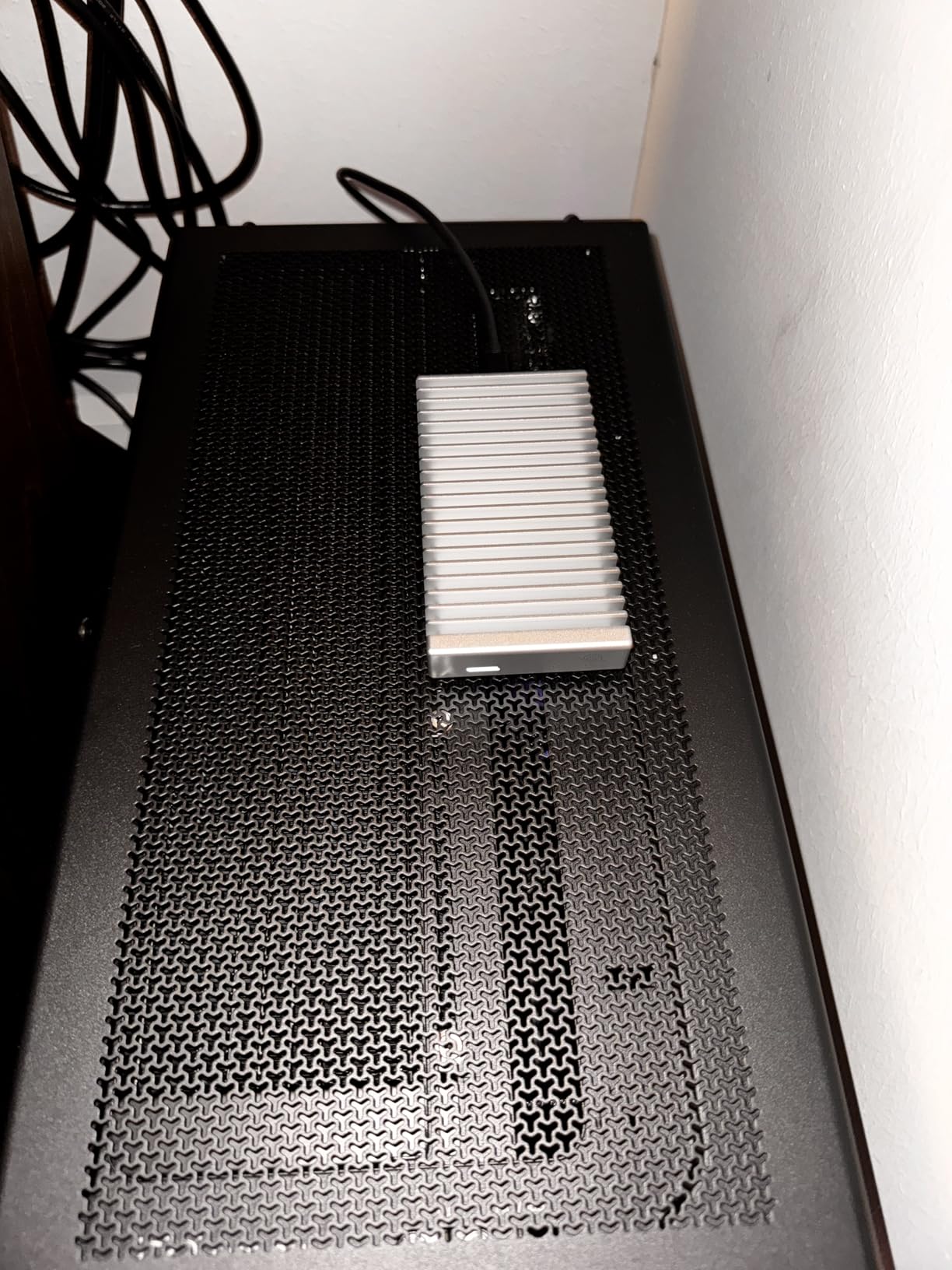 OWC Express 1M2 40Gb/s Portable NVMe SSD USB4 (Thunderbolt Compatible/USB-C) Ultra Fast External SSD Drive with Aluminum Heat Sink Enclosure (Enclosure Only) - Customer Photo 2