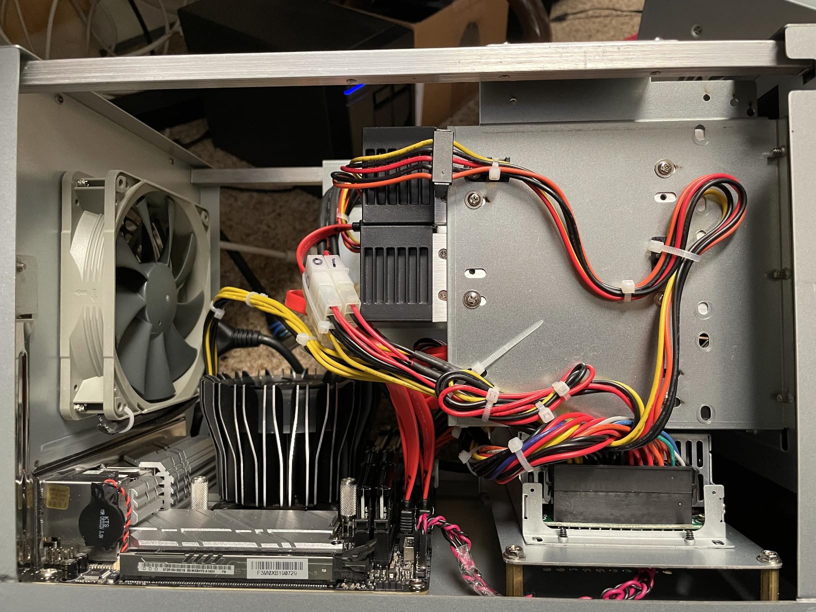 Intel Core i9-14900 Desktop Processor 24 cores (8 P-cores + 16 E-cores) up to 5.8 GHz Customer Review Intel Core i9-14900 Desktop Processor 24 cores (8 P-cores + 16 E-cores) up to 5.8 GHz - Customer Photo 1