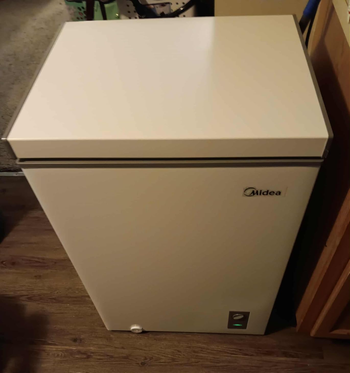 Midea MERC04C4BAWW 3.5 Cubic Feet Chest Freezer, Cu.ft-Convertible, White - Customer Photo 2